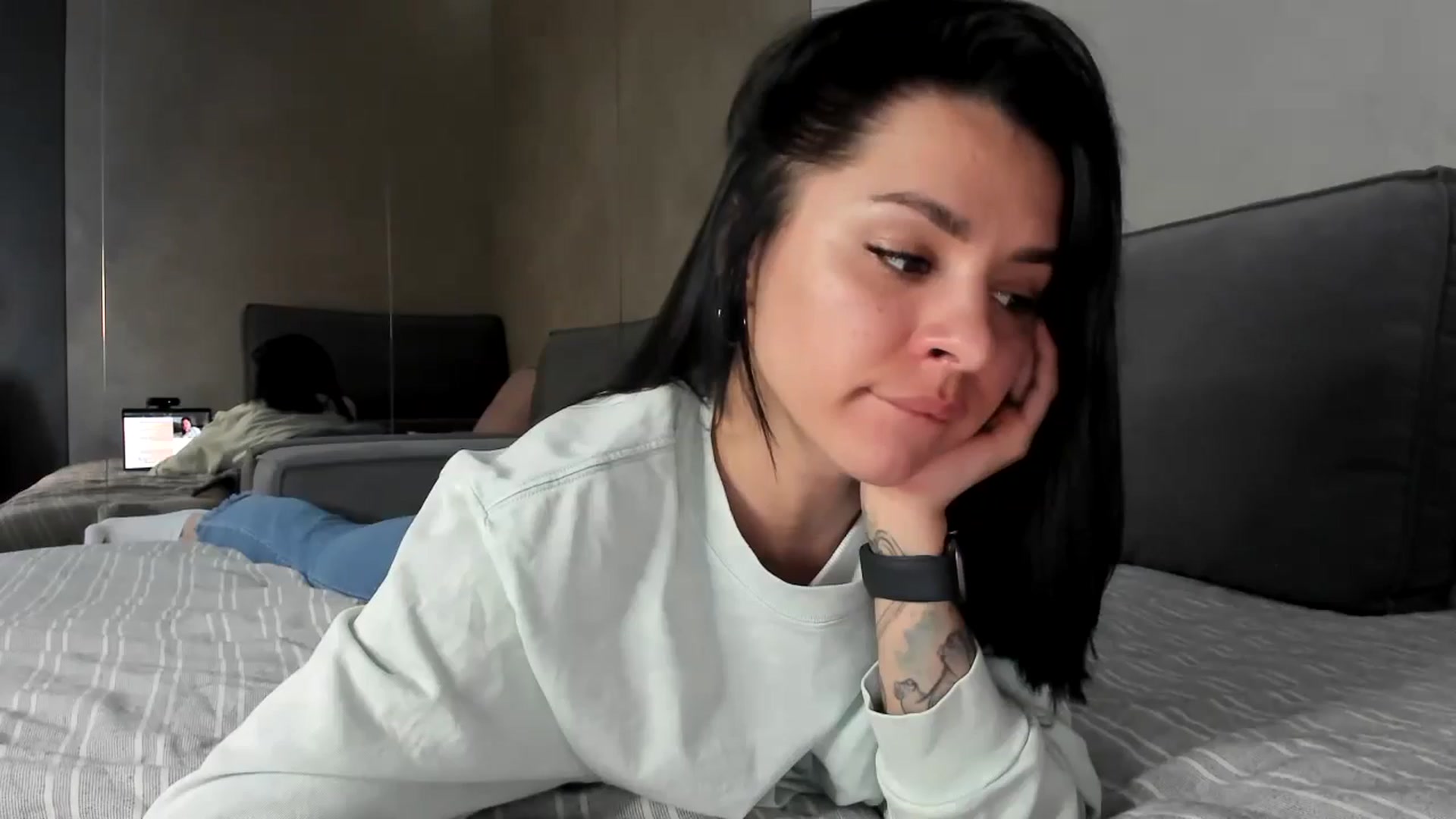 Gallery image thumbnail from swtAlterEgo's myfreecams stream on, 05/29/2024, 11:07 image 9 of 20