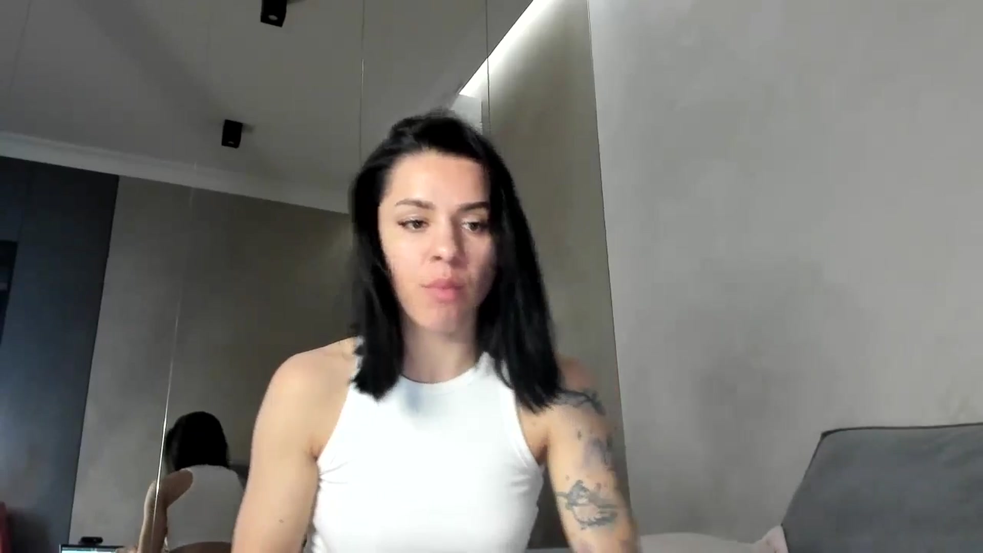 Gallery image thumbnail from swtAlterEgo's myfreecams stream on, 05/29/2024, 13:43 image 8 of 20