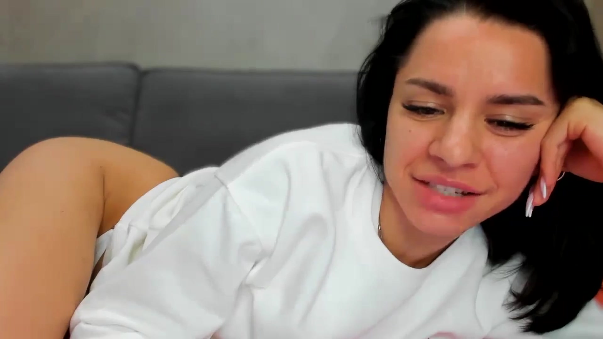 Gallery image thumbnail from swtAlterEgo's myfreecams stream on, 06/10/2024, 23:52 image 5 of 20