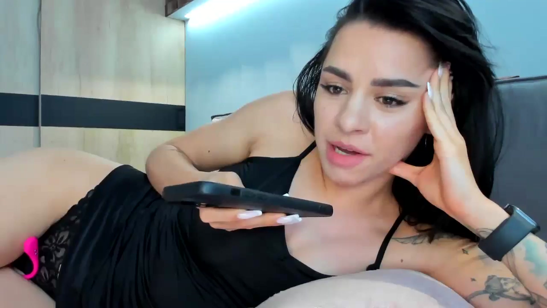 Gallery image thumbnail from swtAlterEgo's myfreecams stream on, 06/16/2024, 03:50 image 4 of 20