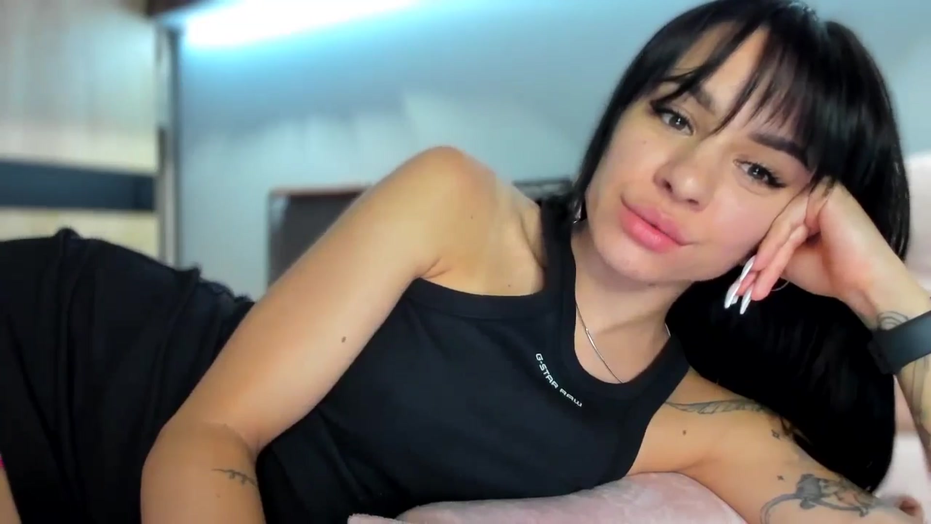 Gallery image thumbnail from swtAlterEgo's myfreecams stream on, 06/21/2024, 19:53 image 7 of 20