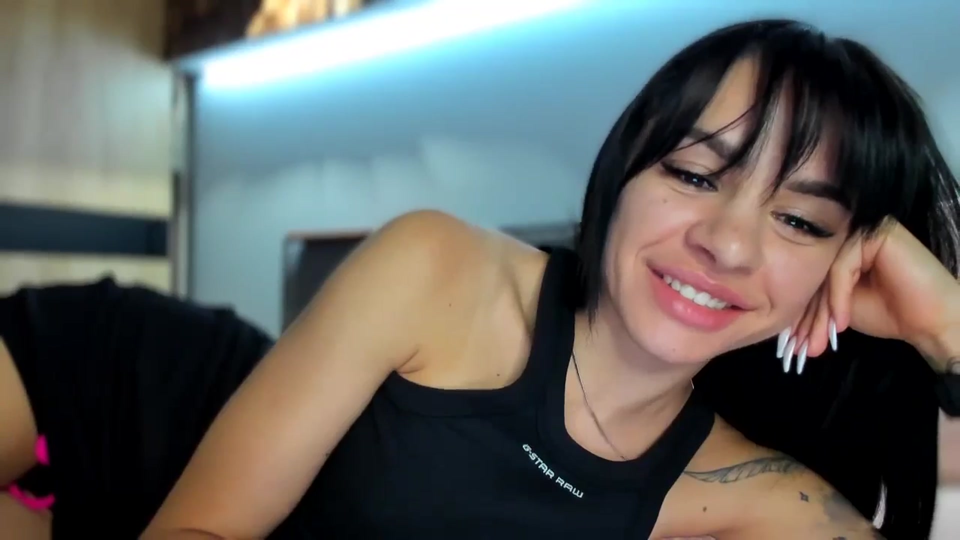 Gallery image thumbnail from swtAlterEgo's myfreecams stream on, 06/21/2024, 19:53 image 6 of 20