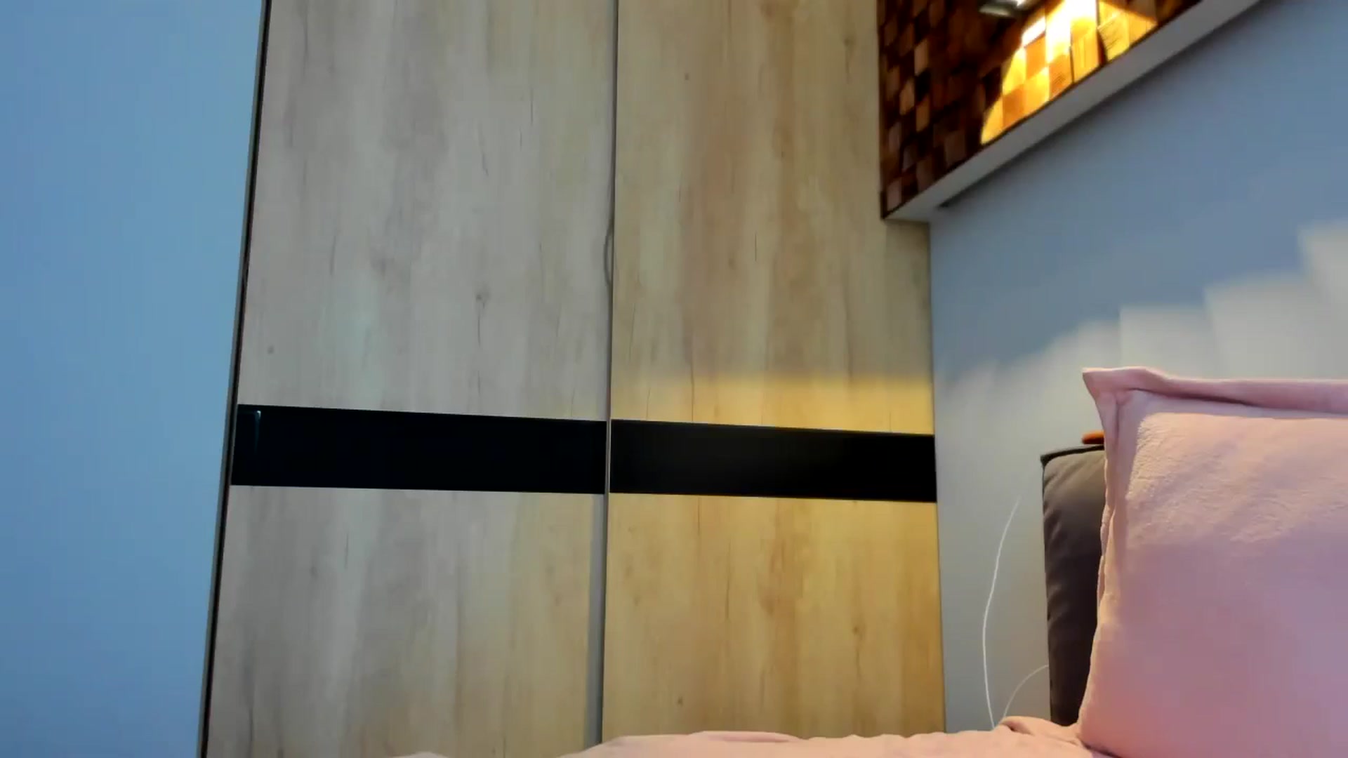Gallery image thumbnail from swtAlterEgo's myfreecams stream on, 06/24/2024, 19:29 image 4 of 20