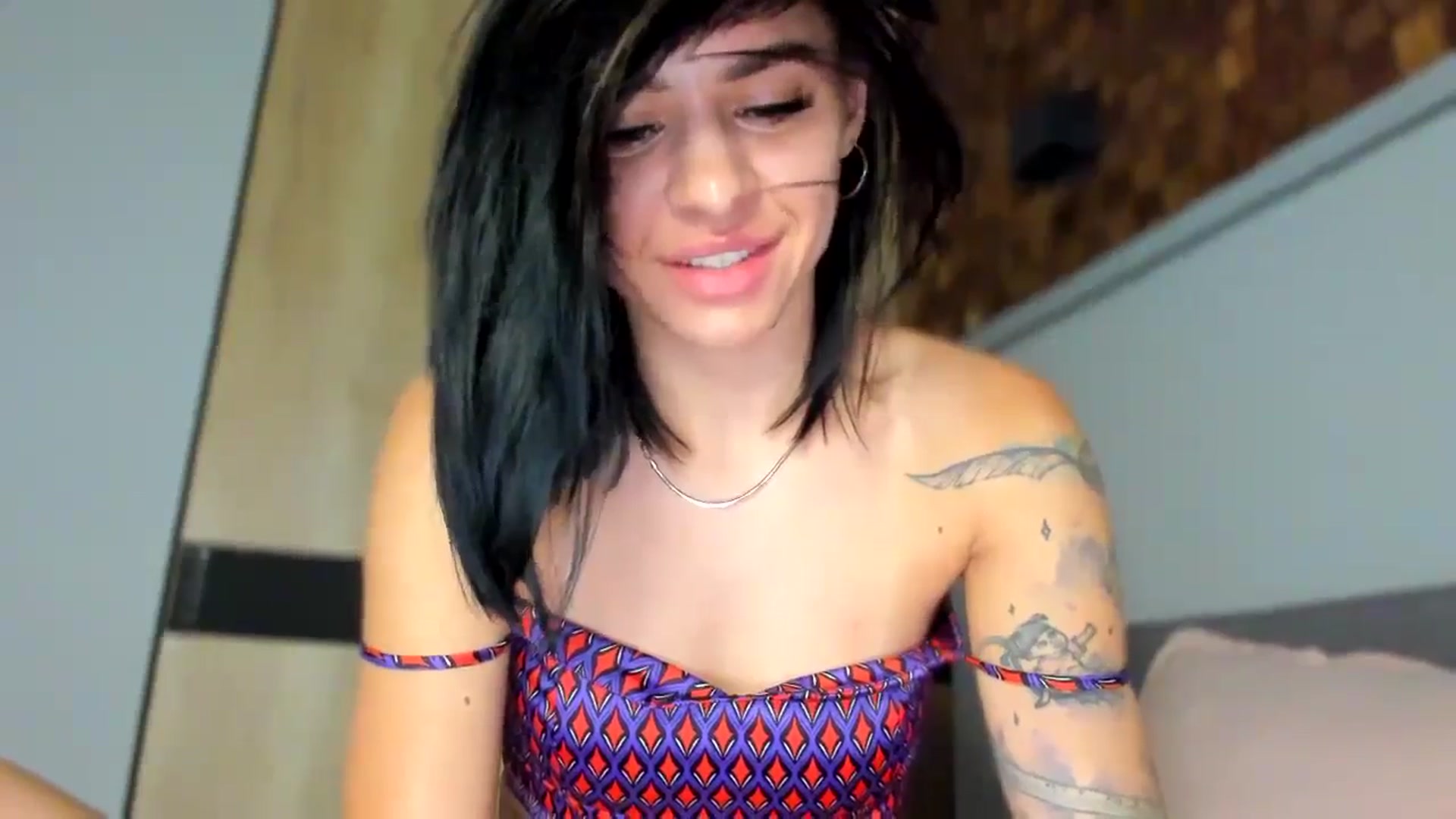 Gallery image thumbnail from swtAlterEgo's myfreecams stream on, 06/24/2024, 20:21 image 15 of 20