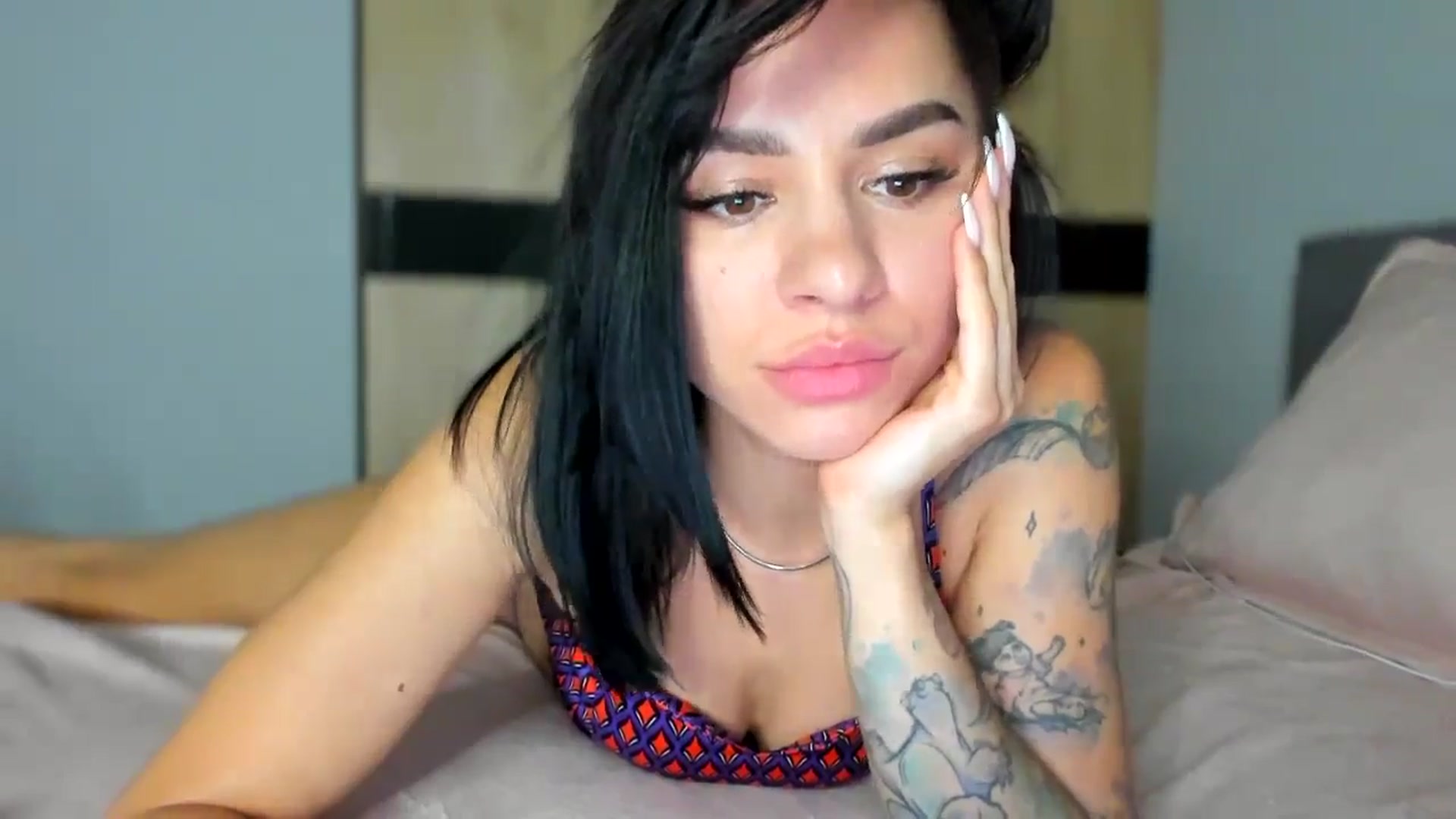 Gallery image thumbnail from swtAlterEgo's myfreecams stream on, 06/24/2024, 20:21 image 6 of 20