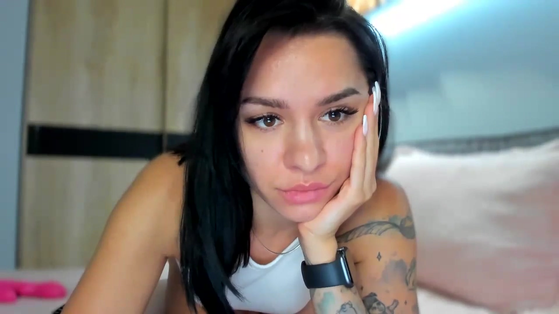 Gallery image thumbnail from swtAlterEgo's myfreecams stream on, 06/29/2024, 19:47 image 15 of 20