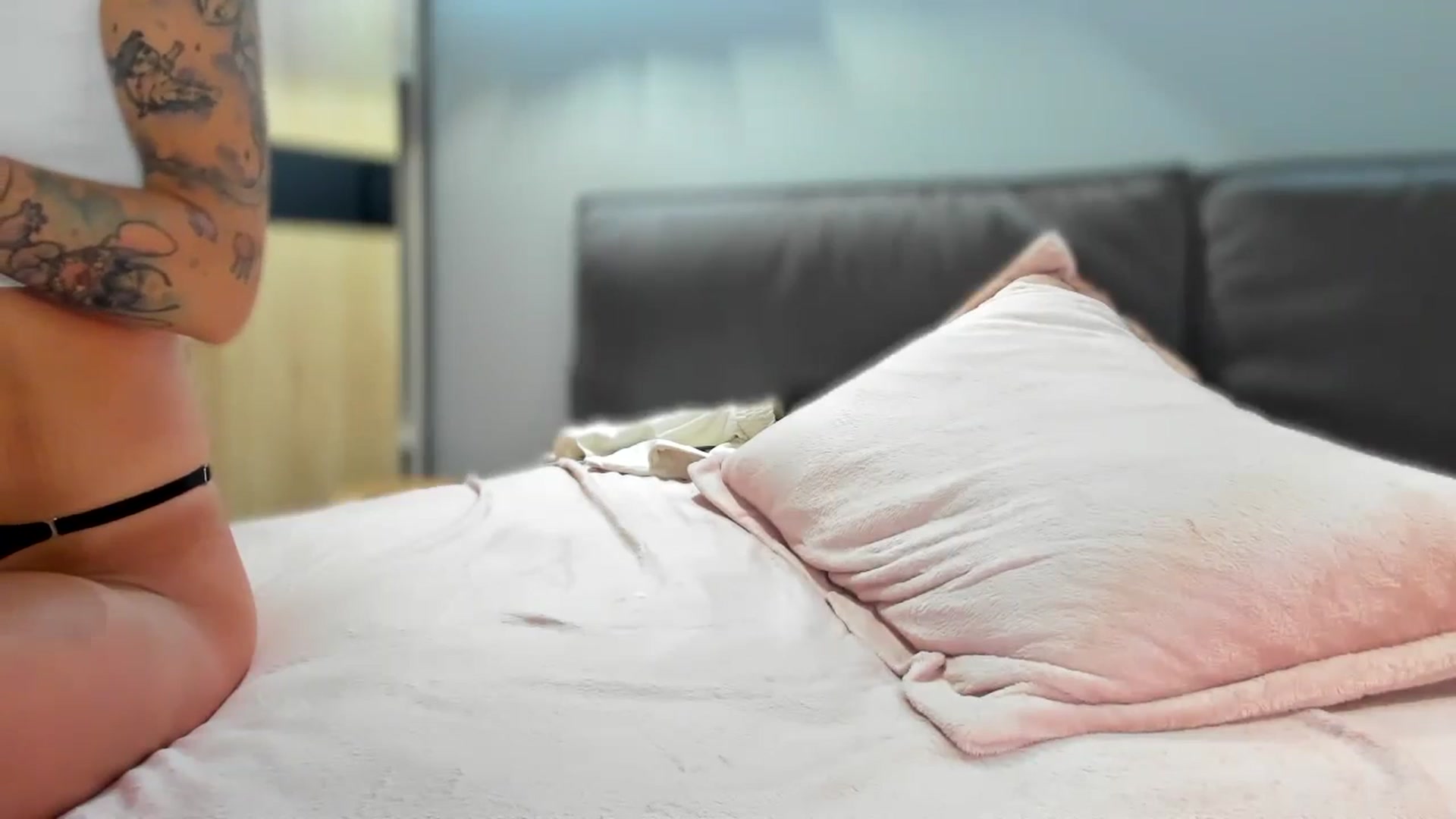 Gallery image thumbnail from swtAlterEgo's myfreecams stream on, 06/29/2024, 21:55 image 4 of 20