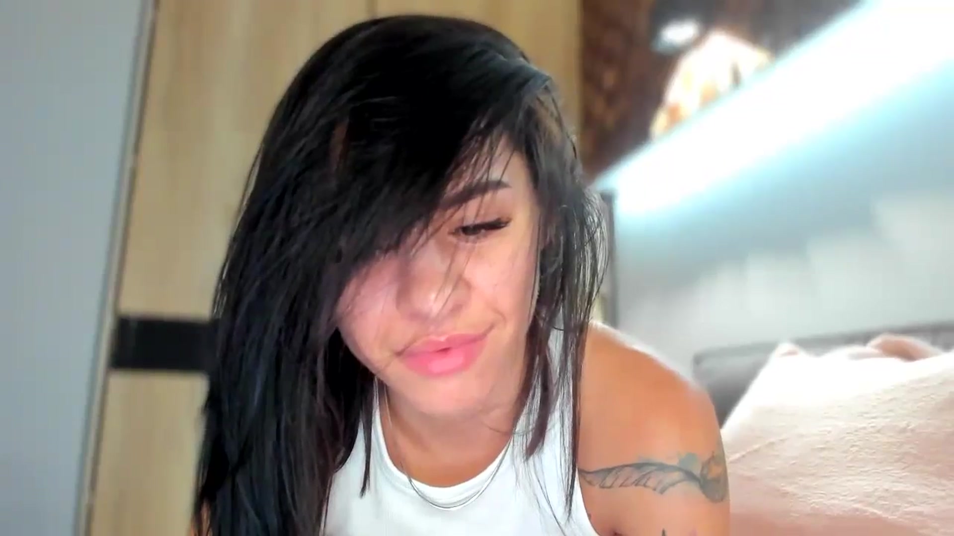 Gallery image thumbnail from swtAlterEgo's myfreecams stream on, 07/01/2024, 18:03 image 19 of 20
