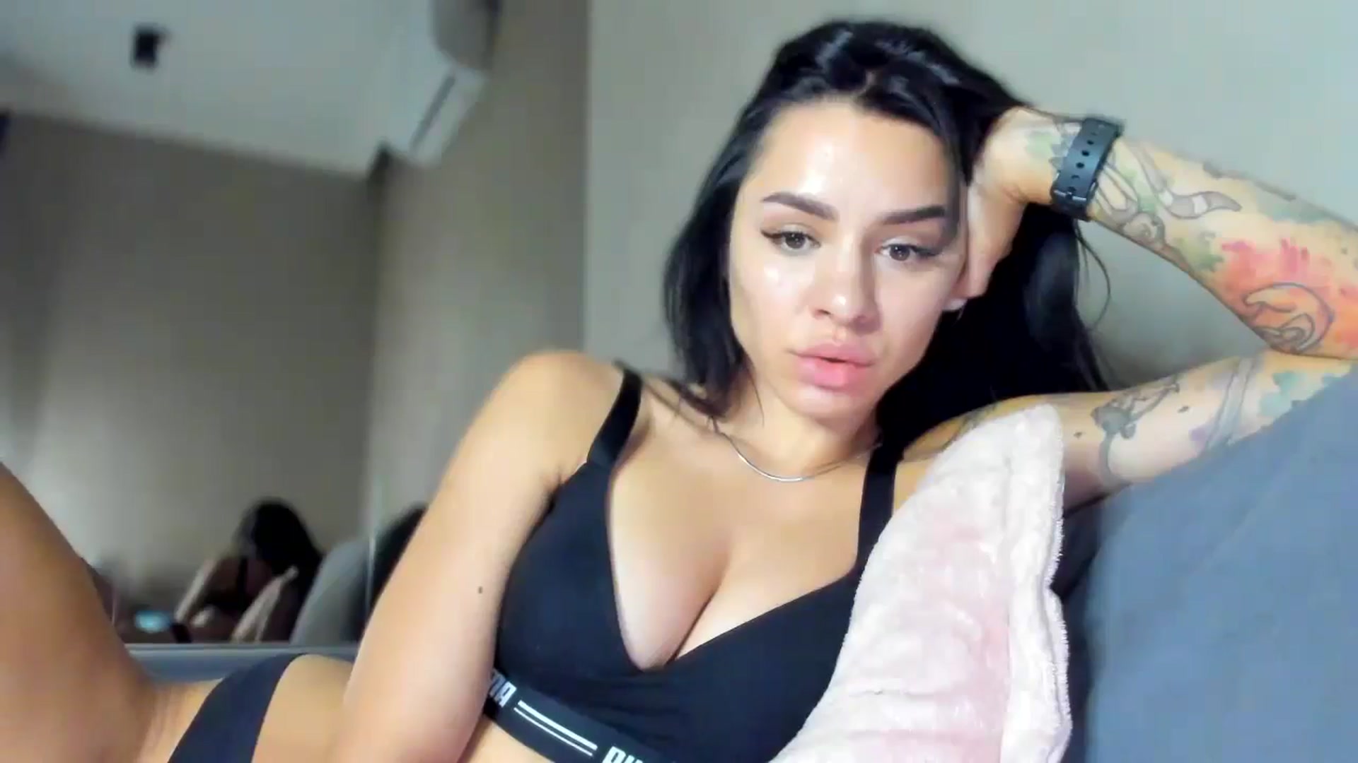 Gallery image thumbnail from swtAlterEgo's myfreecams stream on, 07/11/2024, 21:03 image 9 of 20