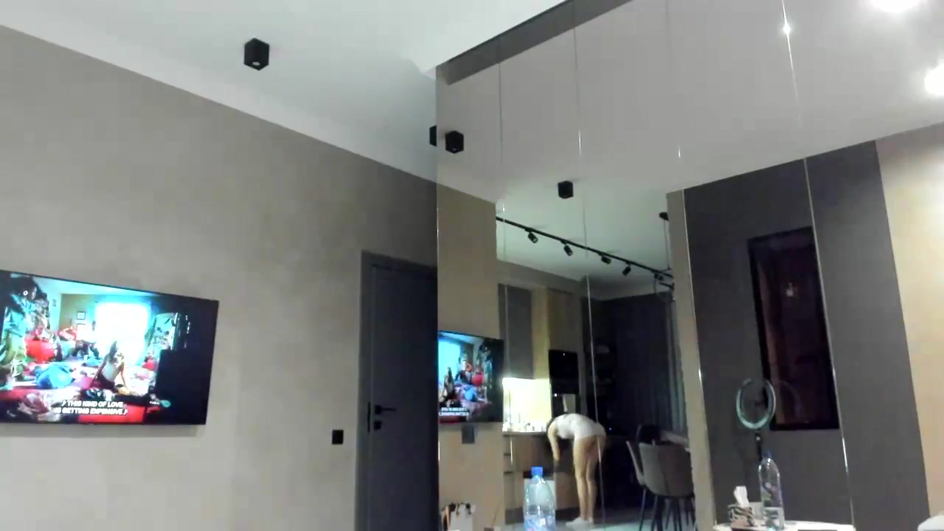 Gallery image thumbnail from swtAlterEgo's myfreecams stream on, 07/17/2024, 24:17 image 9 of 20