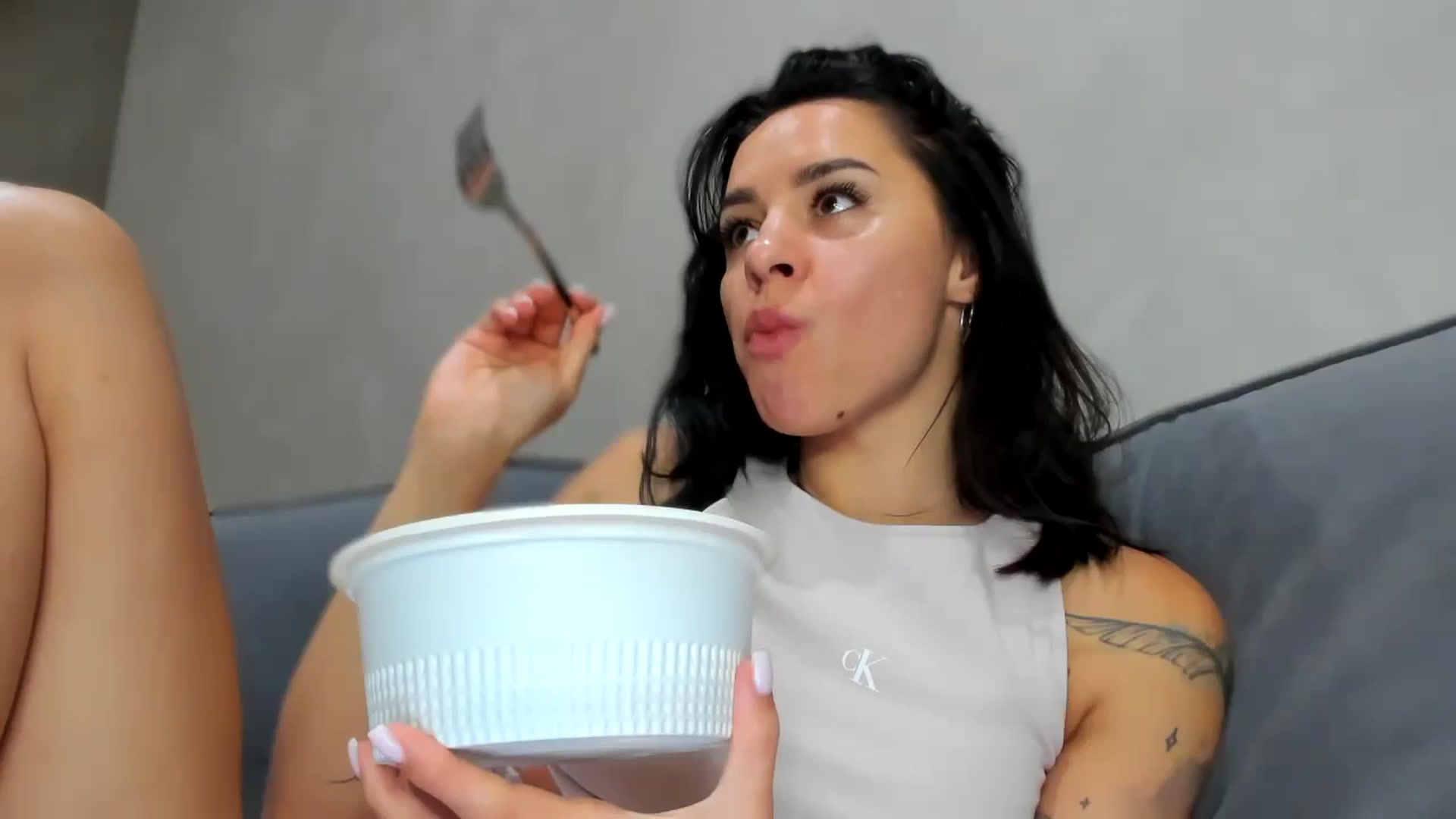 Gallery image thumbnail from swtAlterEgo's myfreecams stream on, 07/17/2024, 24:17 image 2 of 20