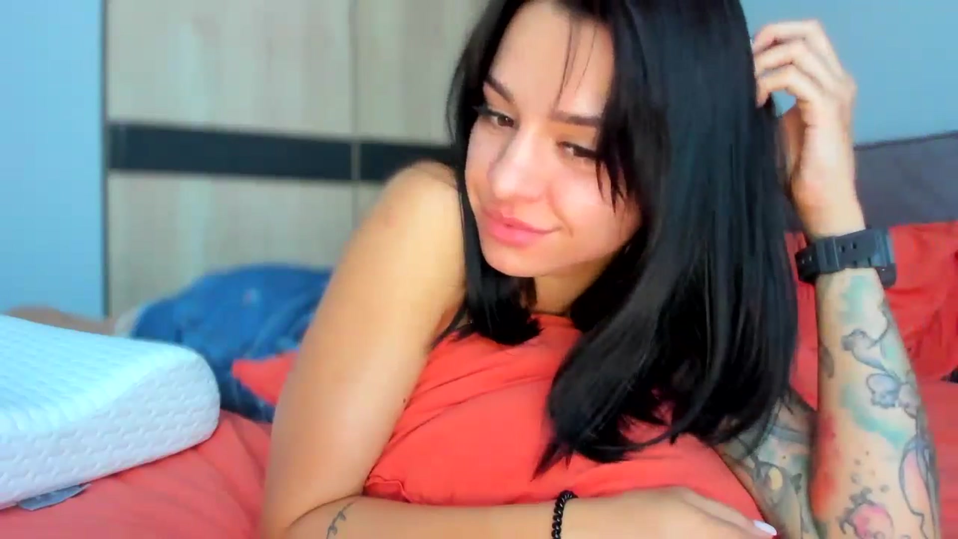 Gallery image thumbnail from swtAlterEgo's myfreecams stream on, 07/19/2024, 17:20 image 7 of 20