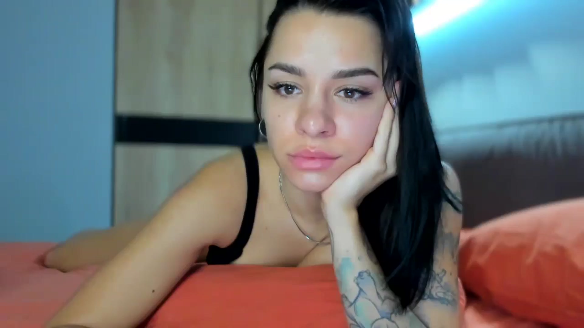 Gallery image thumbnail from swtAlterEgo's myfreecams stream on, 07/21/2024, 06:29 image 1 of 20