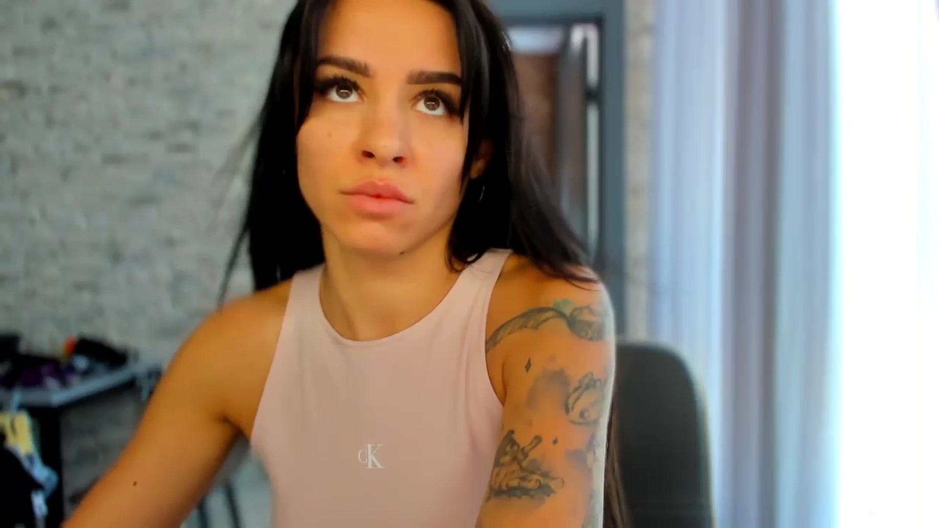 Gallery image thumbnail from swtAlterEgo's myfreecams stream on, 07/31/2024, 12:56 image 2 of 20