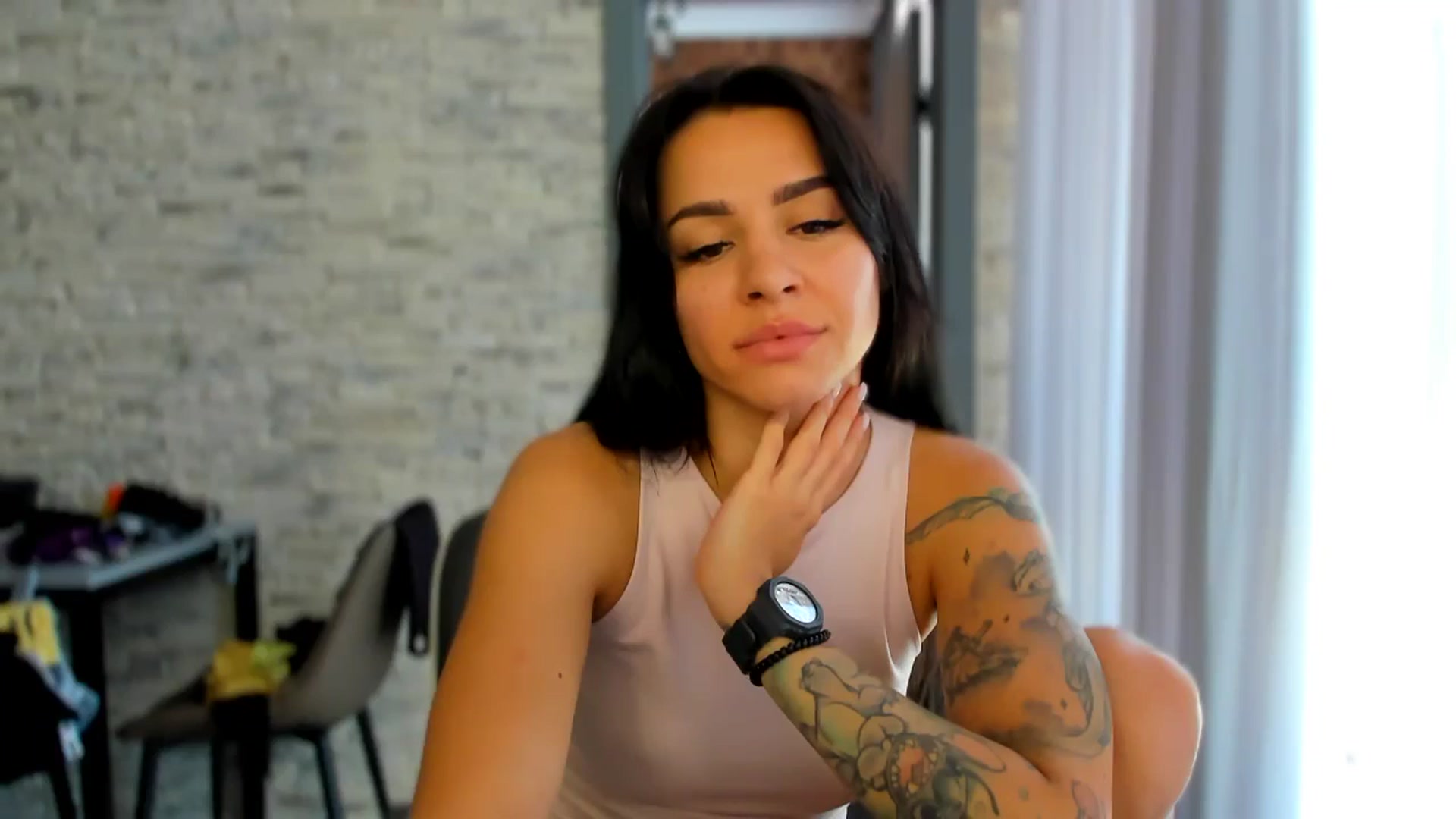 Gallery image thumbnail from swtAlterEgo's myfreecams stream on, 07/31/2024, 12:56 image 15 of 20