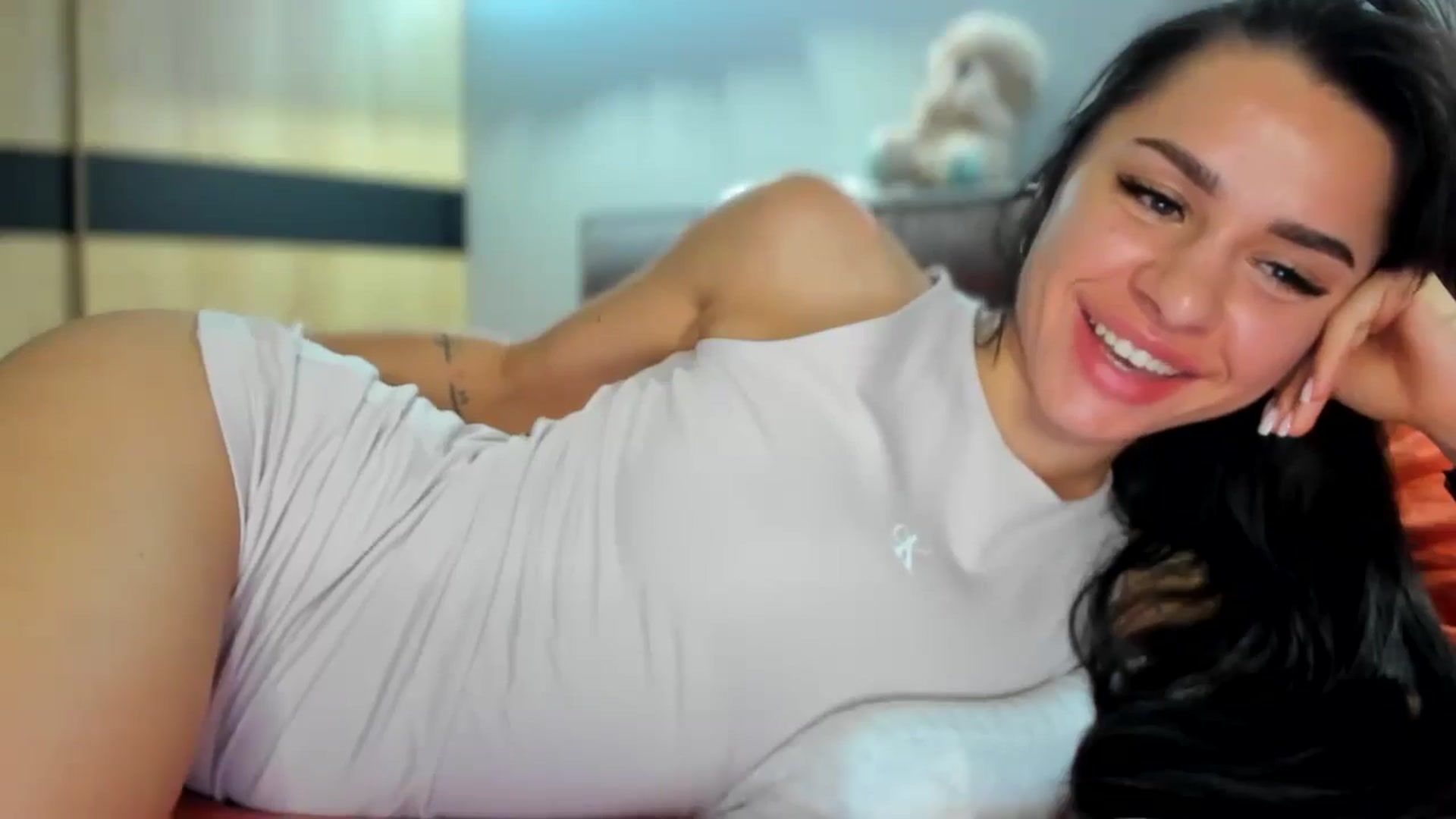 Gallery image thumbnail from swtAlterEgo's myfreecams stream on, 07/31/2024, 18:57 image 16 of 20