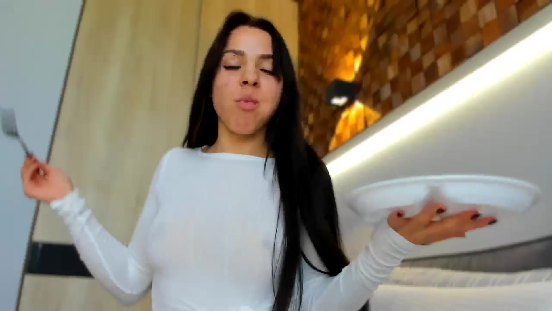 Gallery image thumbnail from swtAlterEgo's myfreecams stream on, 09/28/2024, 15:16 image 10 of 20