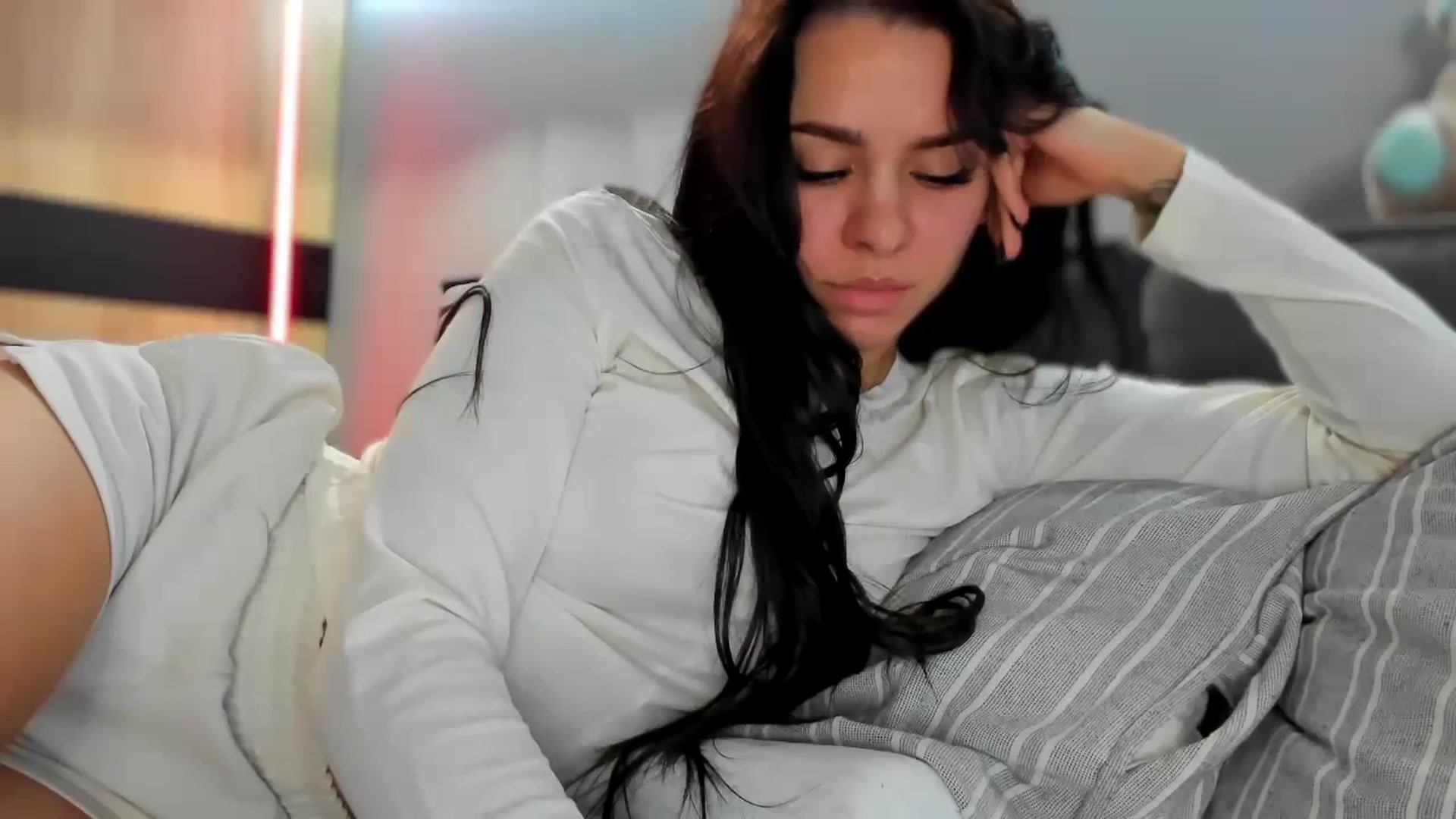 Gallery image thumbnail from swtAlterEgo's myfreecams stream on, 10/03/2024, 15:31 image 20 of 20