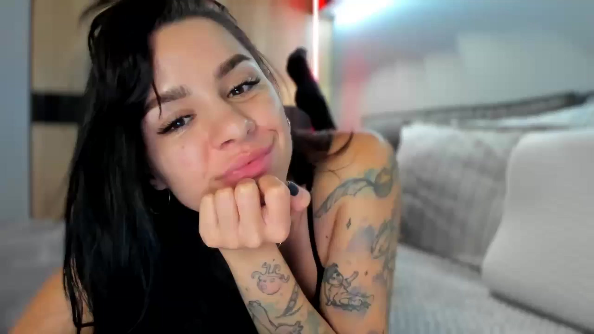 Gallery image thumbnail from swtAlterEgo's myfreecams stream on, 10/03/2024, 23:54 image 11 of 20