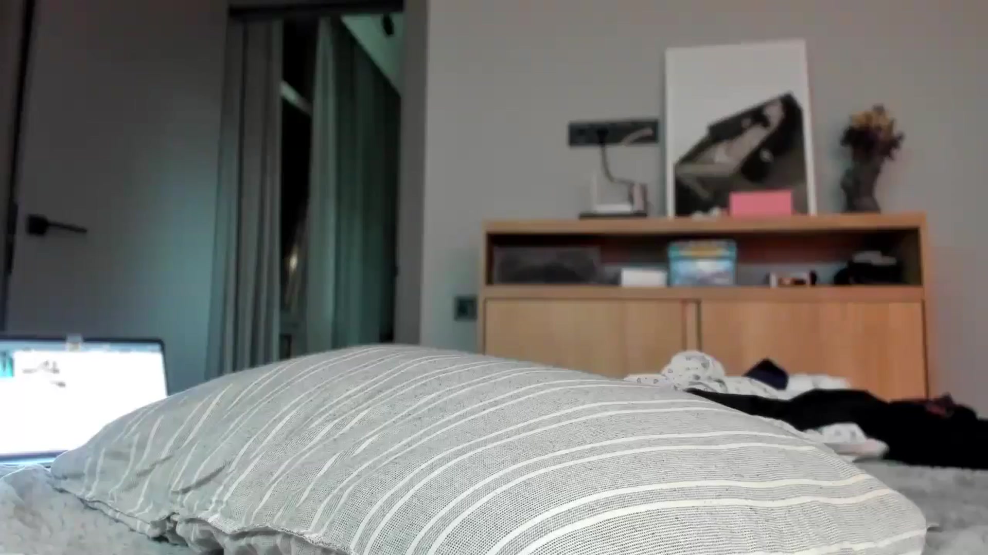 Gallery image thumbnail from swtAlterEgo's myfreecams stream on, 10/07/2024, 24:10 image 11 of 20