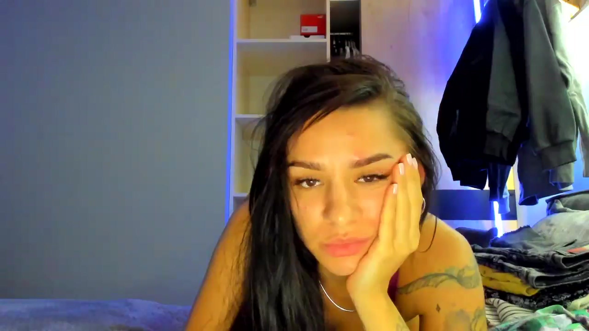 Gallery image thumbnail from swtAlterEgo's myfreecams stream on, 10/10/2024, 24:01 image 6 of 20