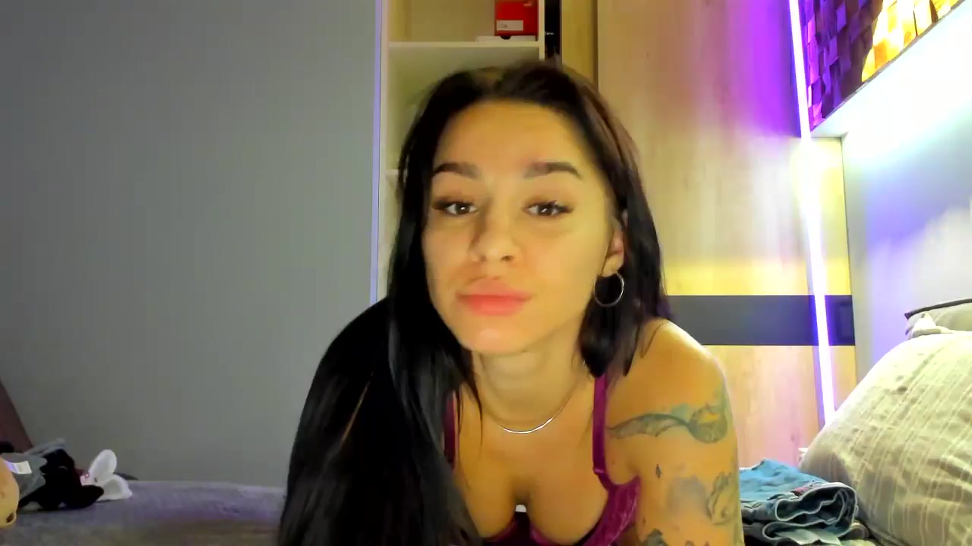 Gallery image thumbnail from swtAlterEgo's myfreecams stream on, 10/10/2024, 04:58 image 1 of 20