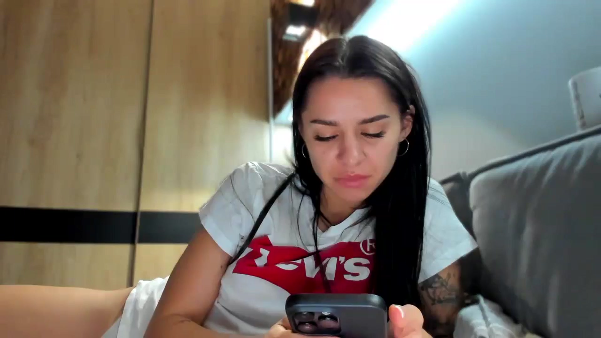 Gallery image thumbnail from swtAlterEgo's myfreecams stream on, 10/13/2024, 24:11 image 2 of 20