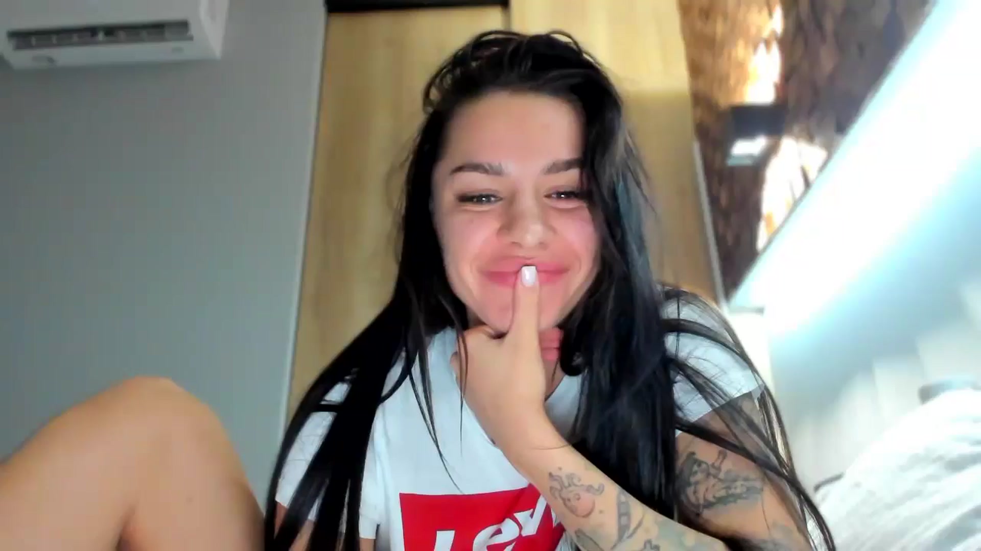 Gallery image thumbnail from swtAlterEgo's myfreecams stream on, 10/13/2024, 02:50 image 1 of 20