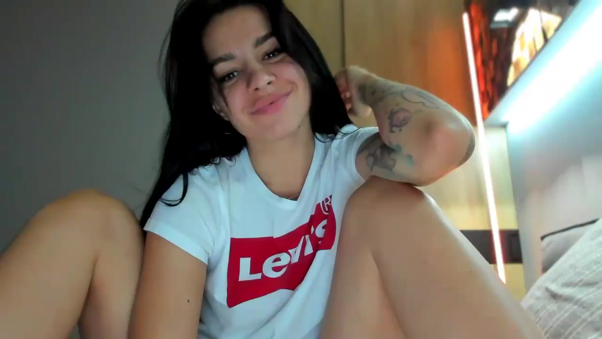 Gallery image thumbnail from swtAlterEgo's myfreecams stream on, 10/13/2024, 02:50 image 7 of 20