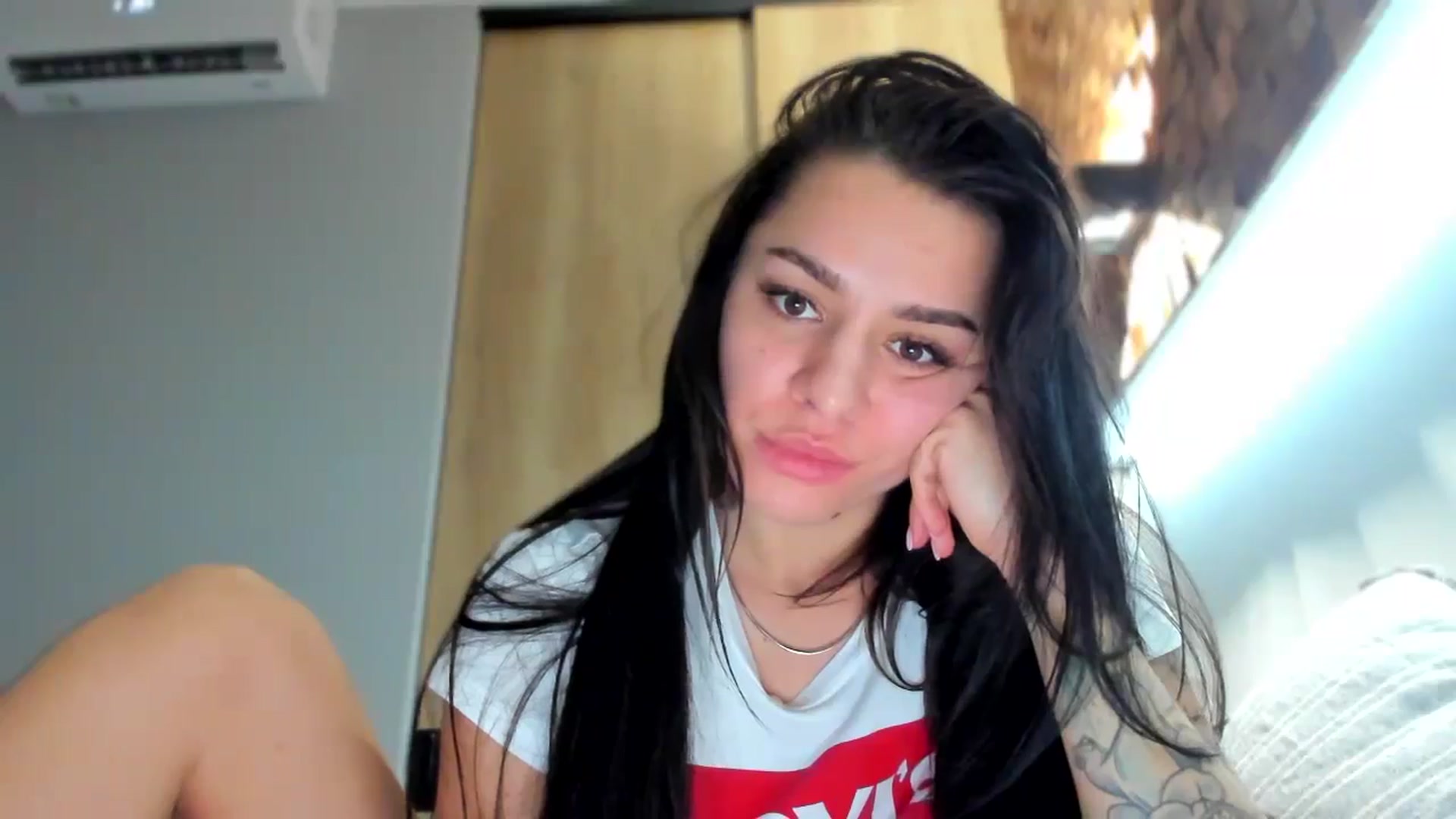 Gallery image thumbnail from swtAlterEgo's myfreecams stream on, 10/13/2024, 02:50 image 2 of 20