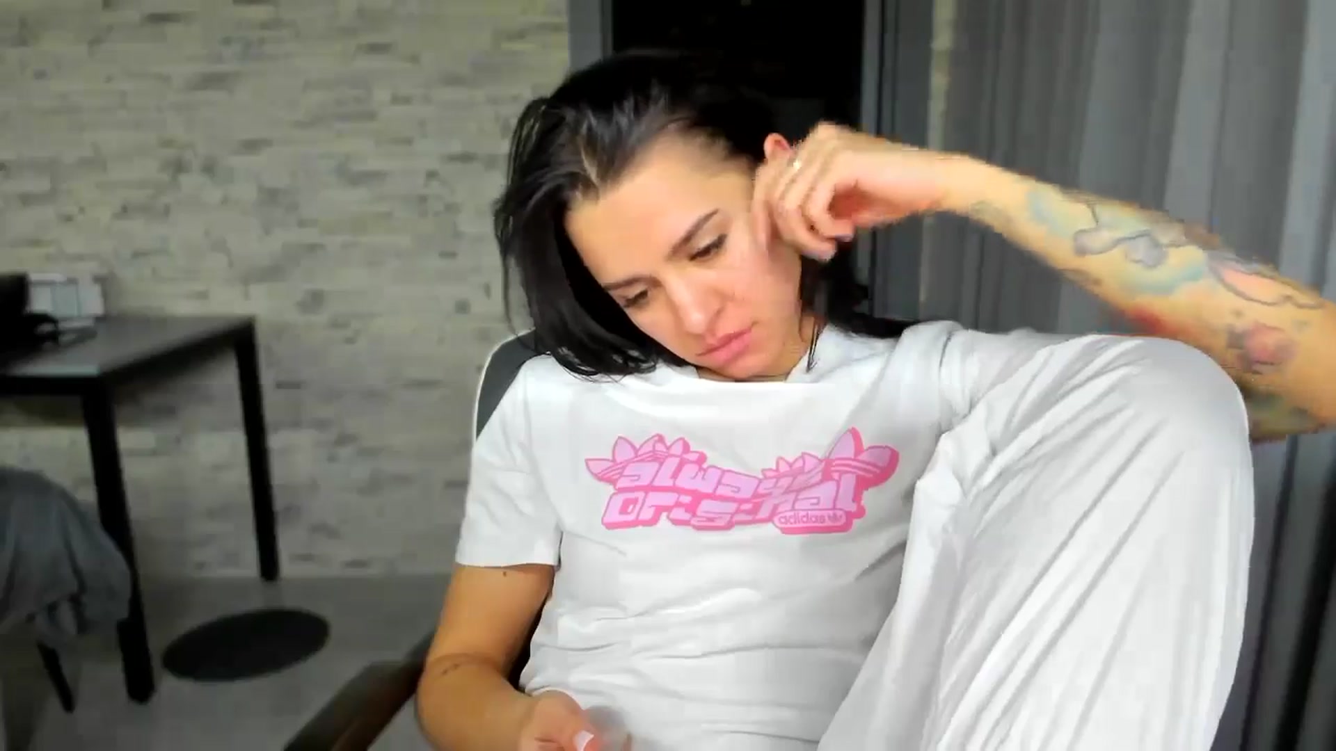 Gallery image thumbnail from swtAlterEgo's myfreecams stream on, 10/13/2024, 22:27 image 16 of 20