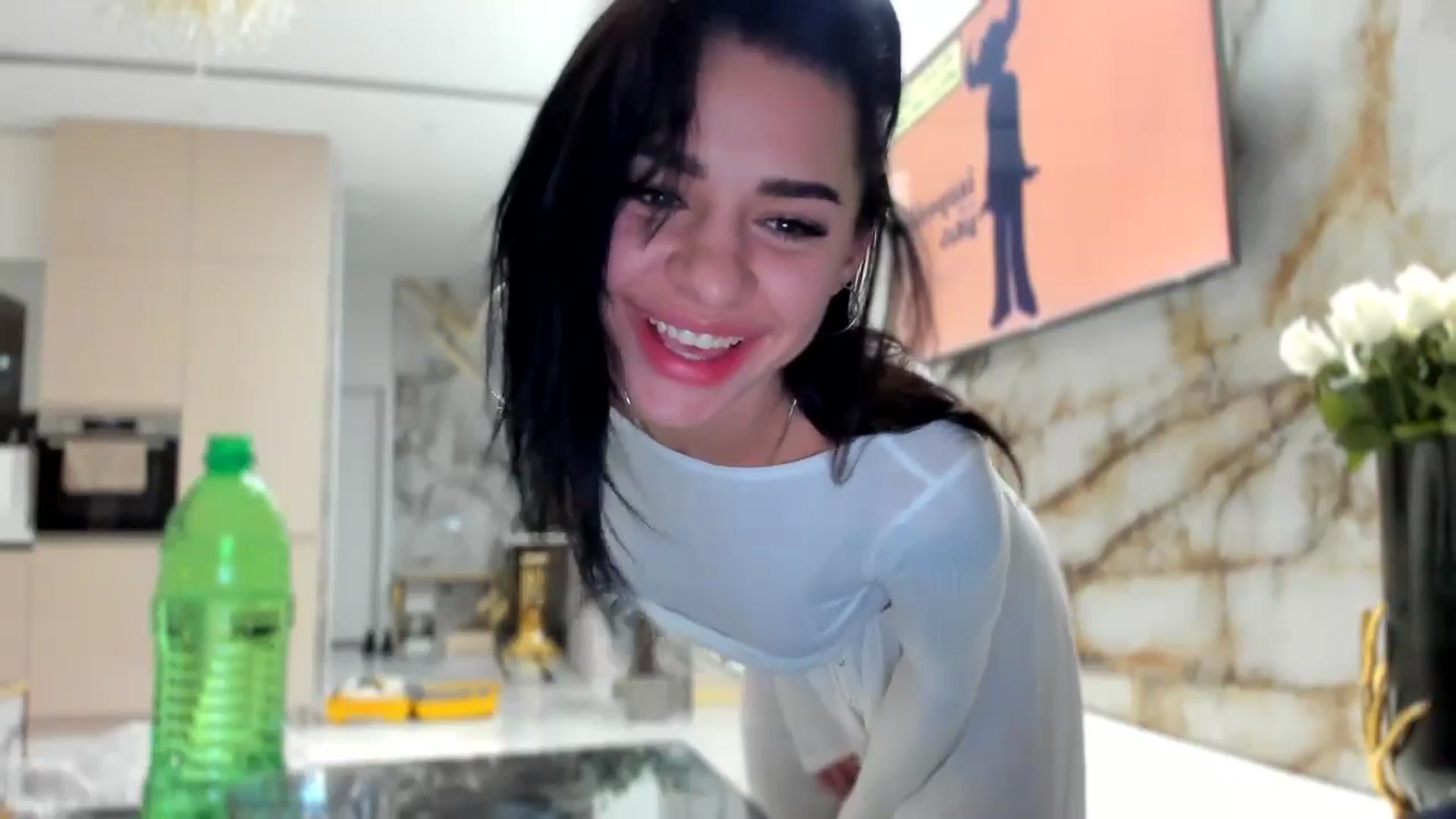 Gallery image thumbnail from swtAlterEgo's myfreecams stream on, 10/19/2024, 01:13 image 17 of 20