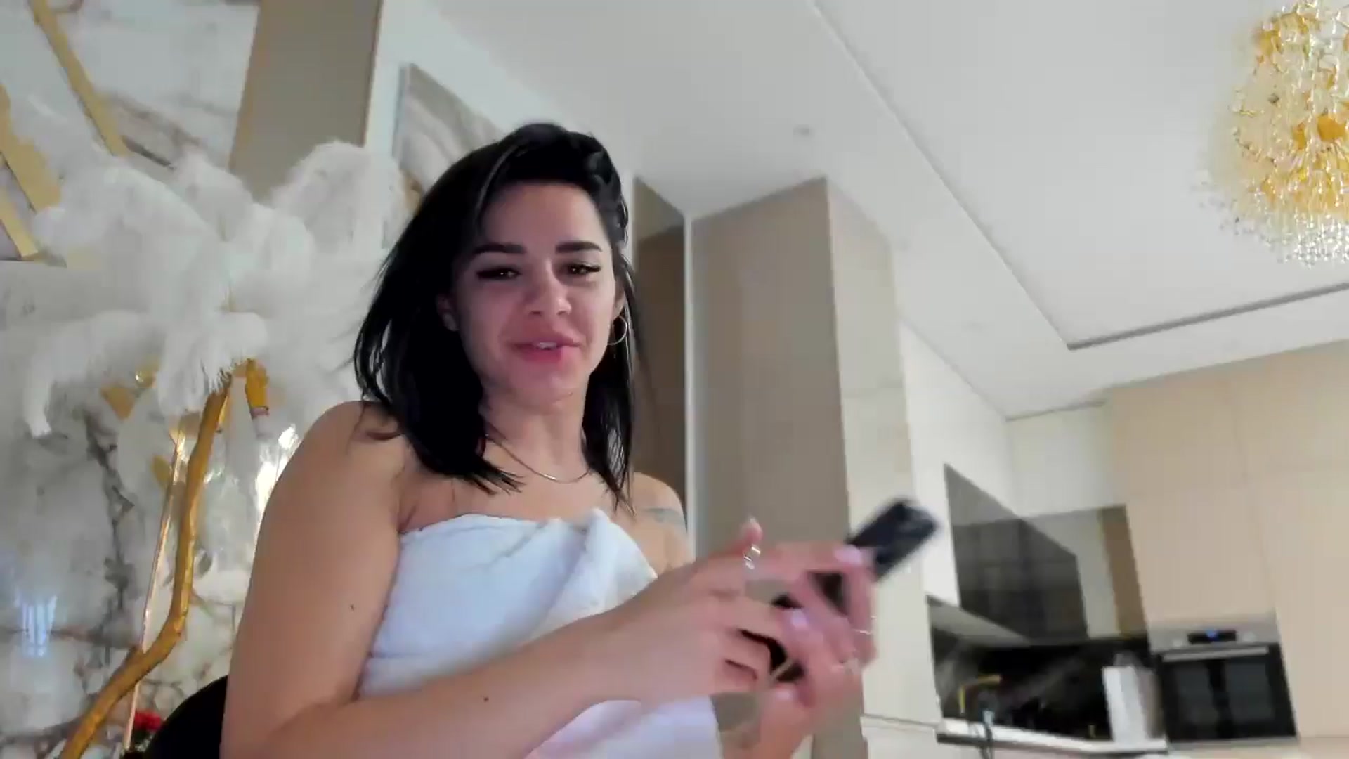 Gallery image thumbnail from swtAlterEgo's myfreecams stream on, 10/19/2024, 05:12 image 1 of 20