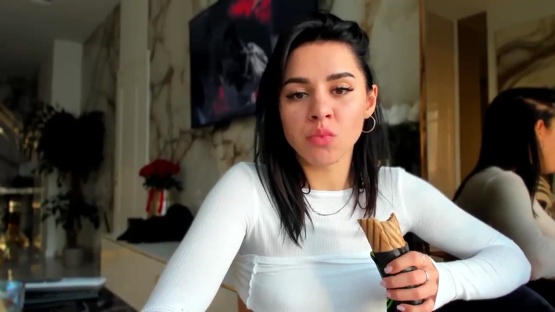 Gallery image thumbnail from swtAlterEgo's myfreecams stream on, 10/19/2024, 05:12 image 20 of 20