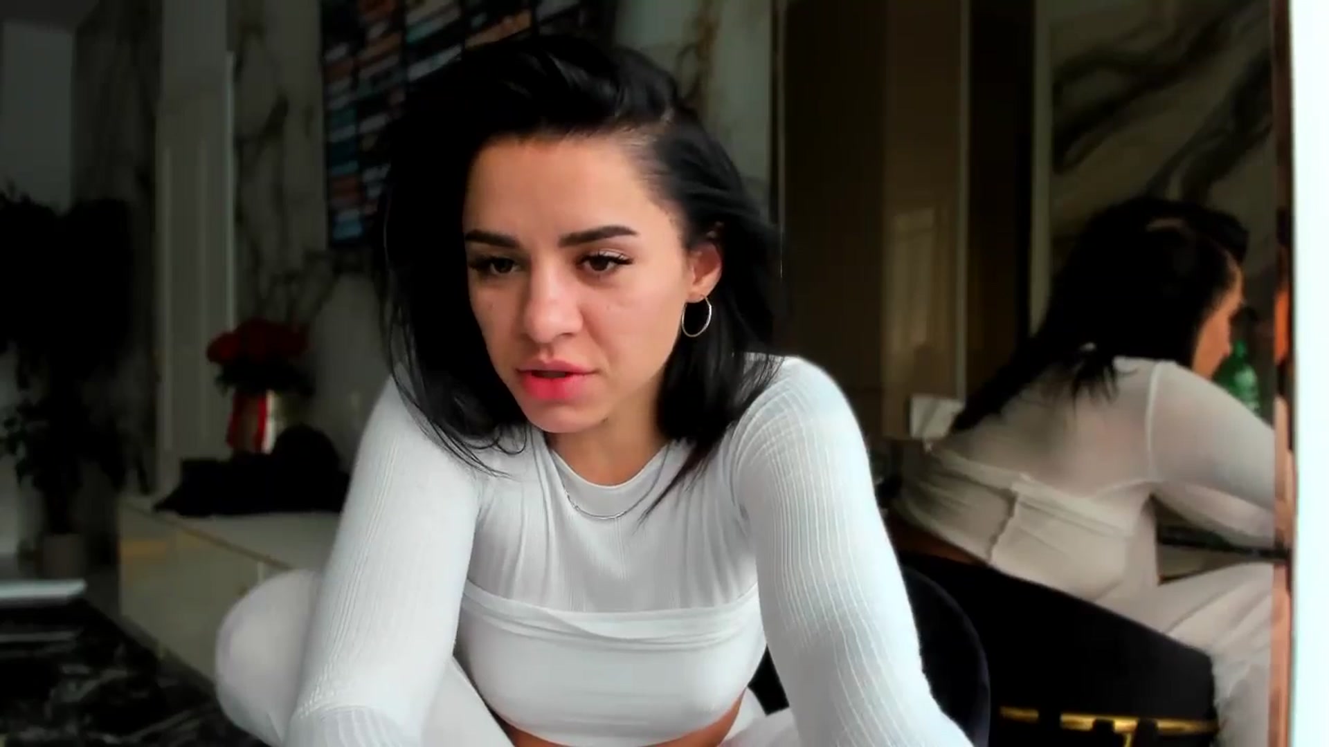Gallery image thumbnail from swtAlterEgo's myfreecams stream on, 10/19/2024, 05:58 image 18 of 20