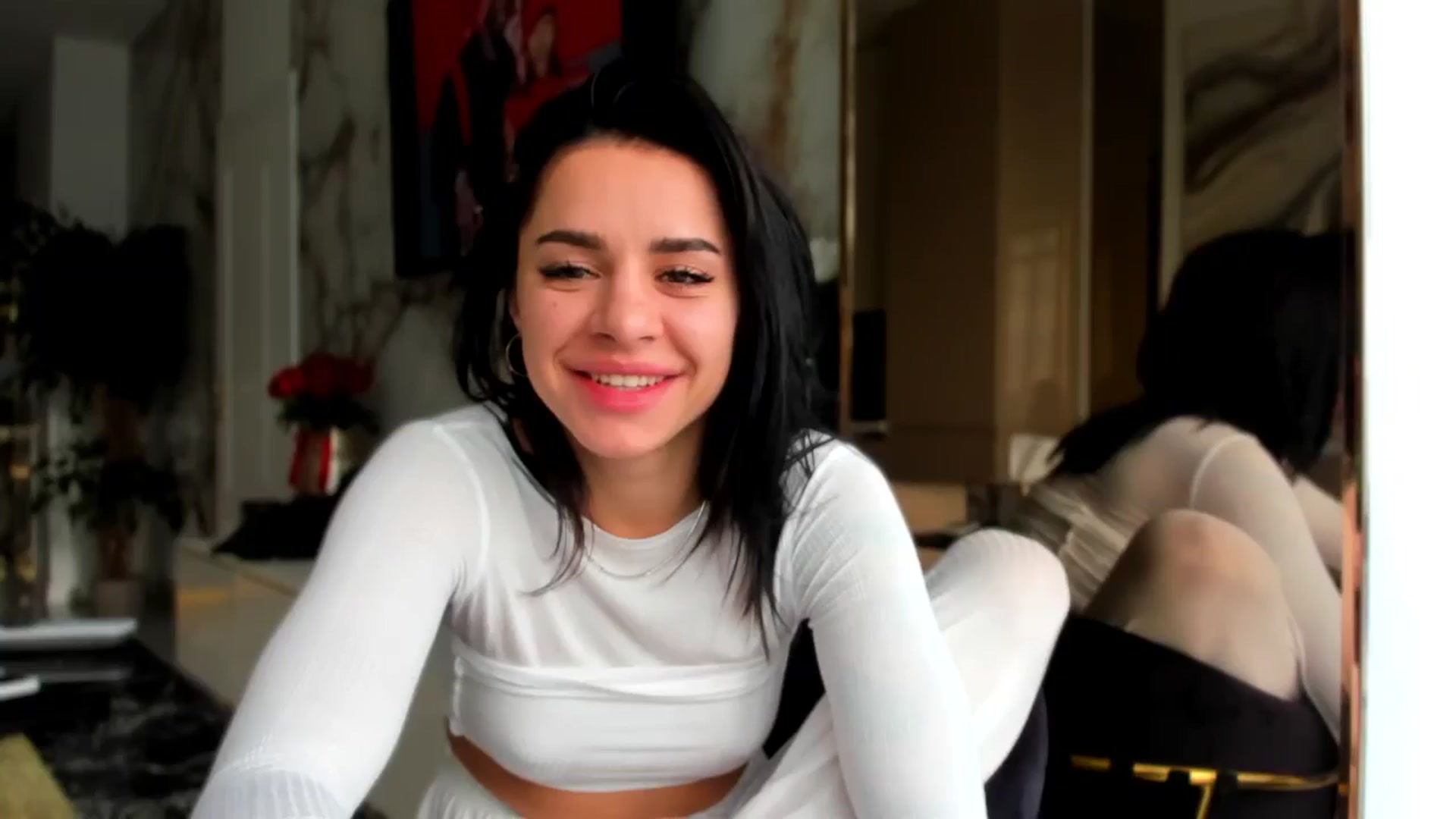 Gallery image thumbnail from swtAlterEgo's myfreecams stream on, 10/19/2024, 05:58 image 4 of 20