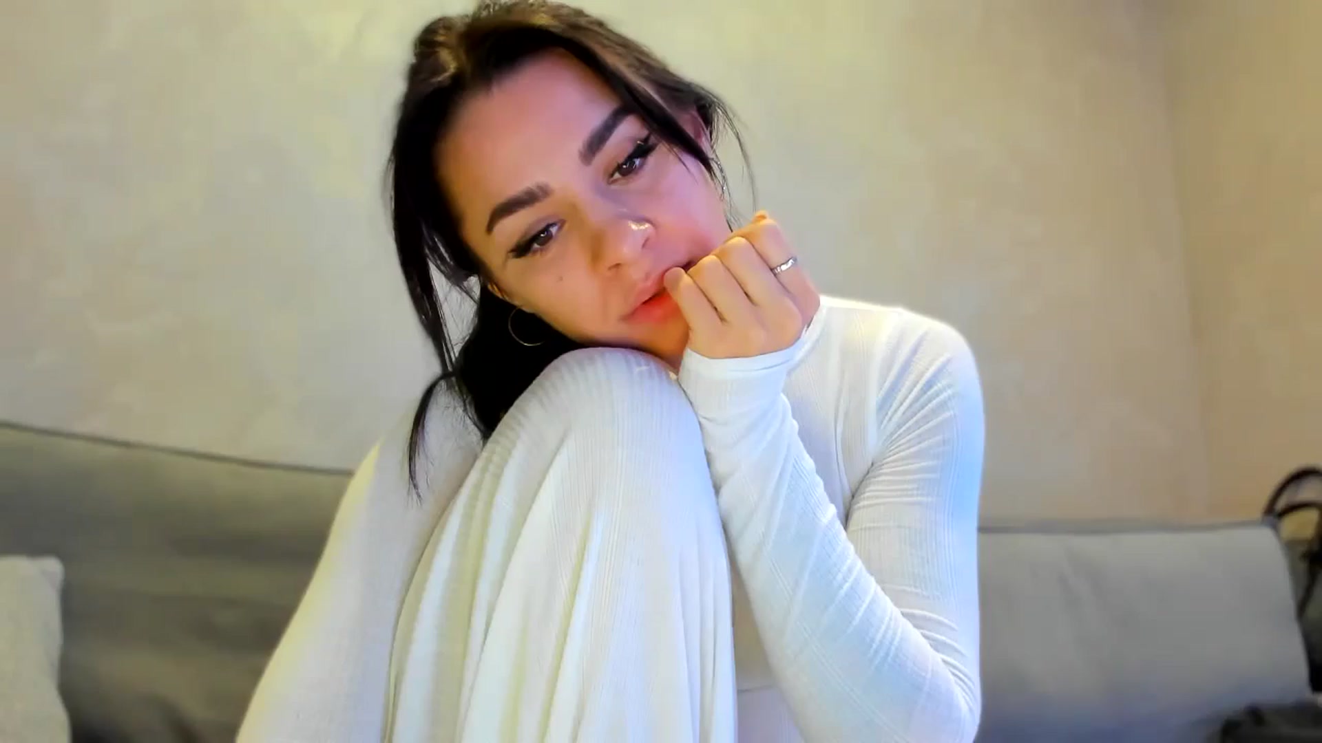 Gallery image thumbnail from swtAlterEgo's myfreecams stream on, 11/09/2024, 05:10 image 7 of 20