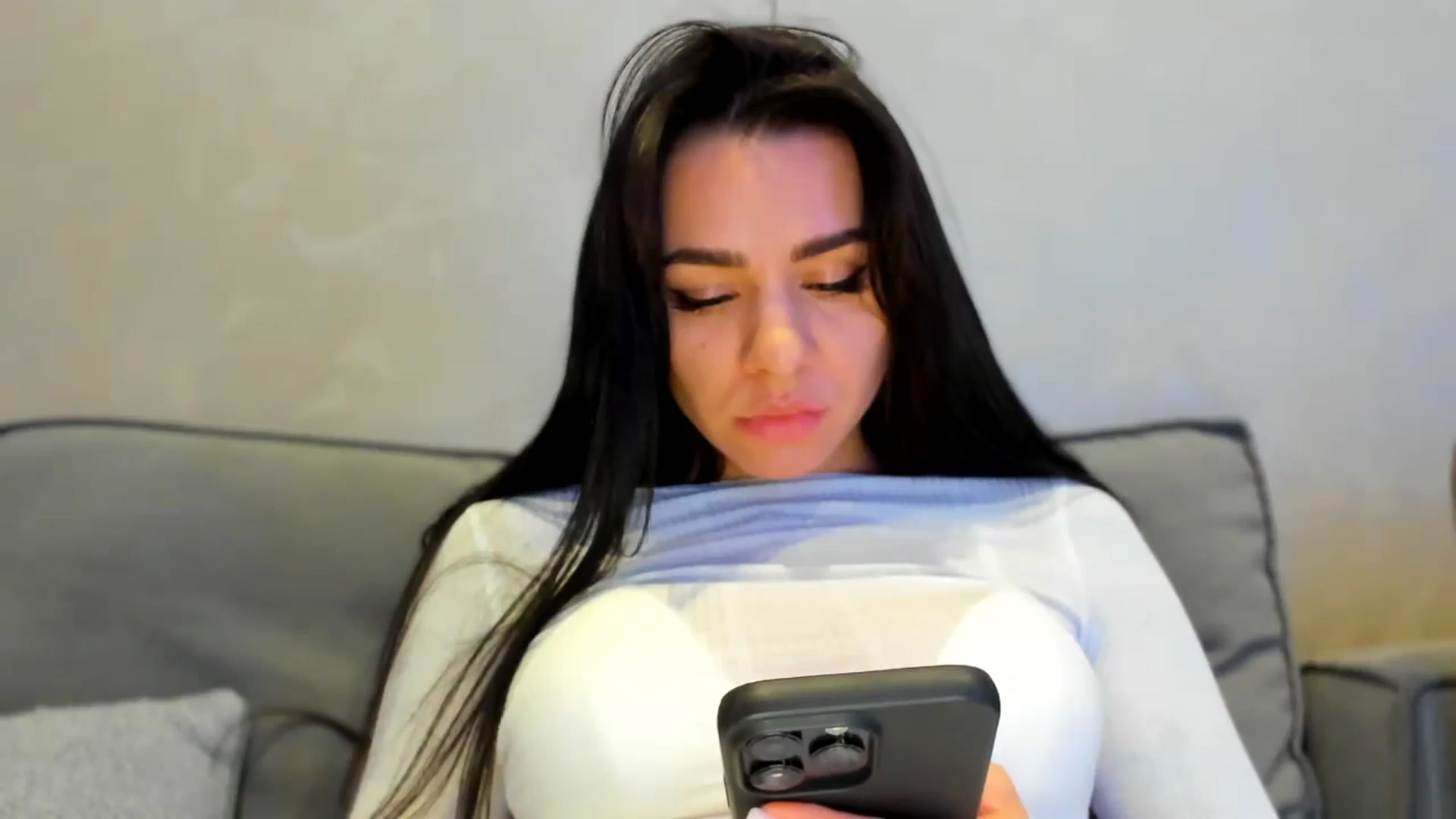 Gallery image thumbnail from swtAlterEgo's myfreecams stream on, 11/09/2024, 05:10 image 19 of 20