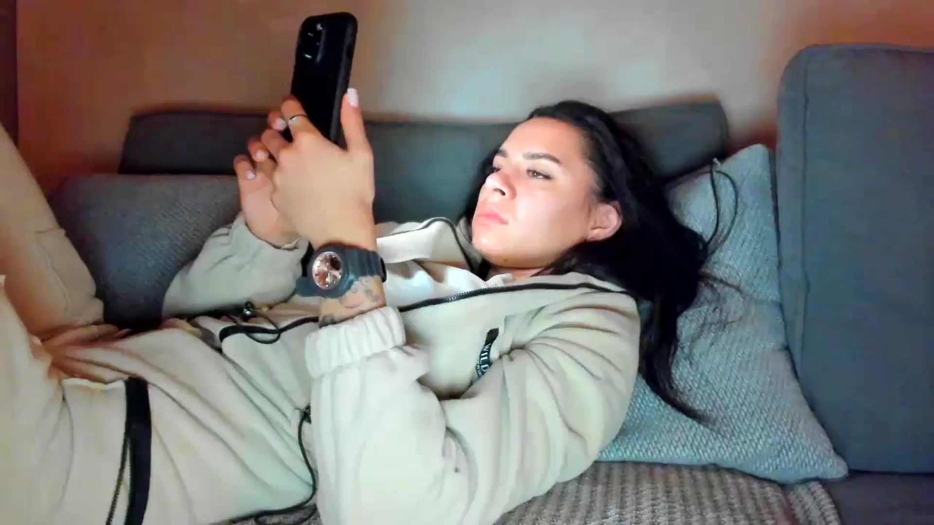 Gallery image thumbnail from swtAlterEgo's myfreecams stream on, 11/10/2024, 24:58 image 14 of 20