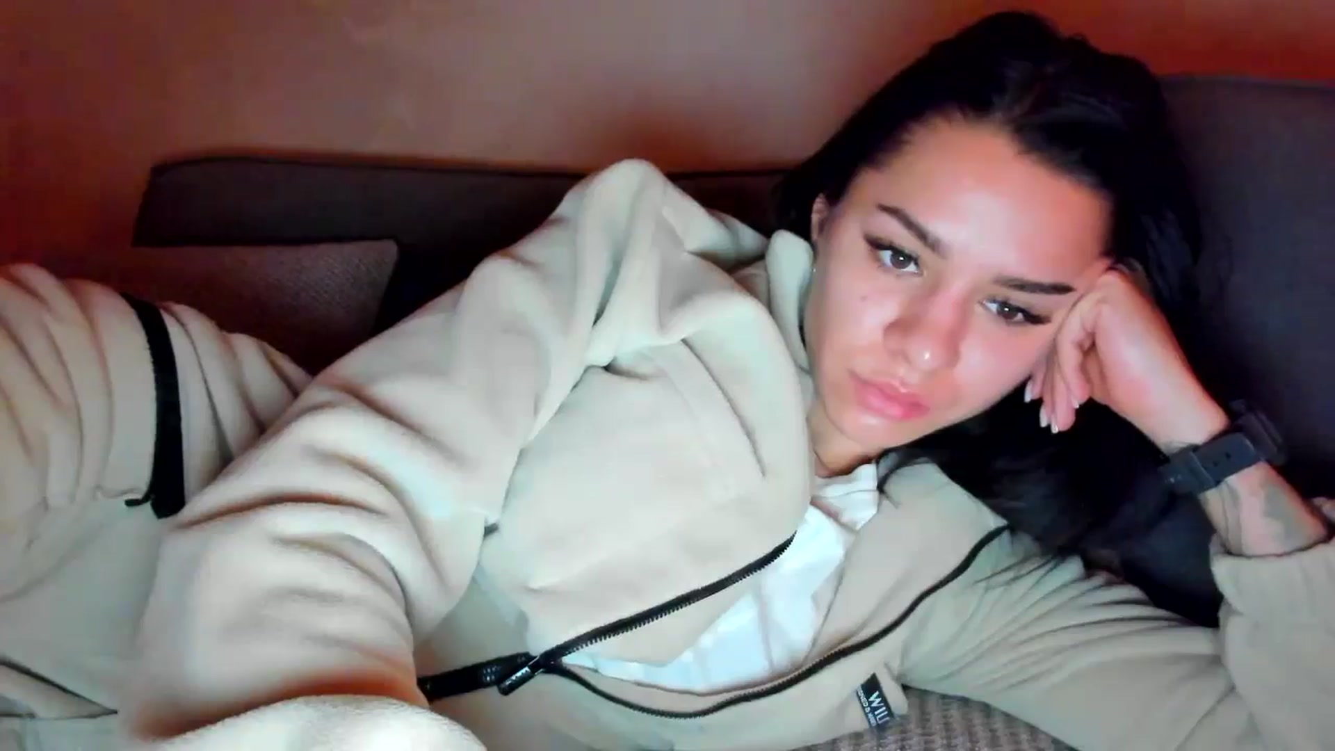 Gallery image thumbnail from swtAlterEgo's myfreecams stream on, 11/10/2024, 24:58 image 20 of 20