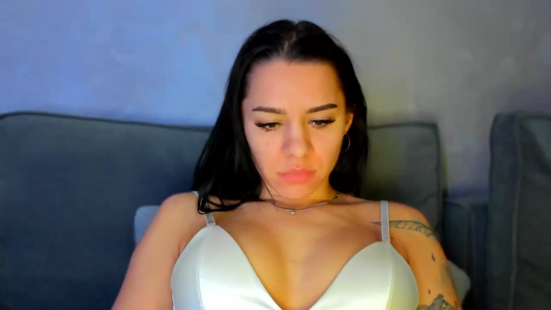 Gallery image thumbnail from swtAlterEgo's myfreecams stream on, 11/19/2024, 05:22 image 3 of 20
