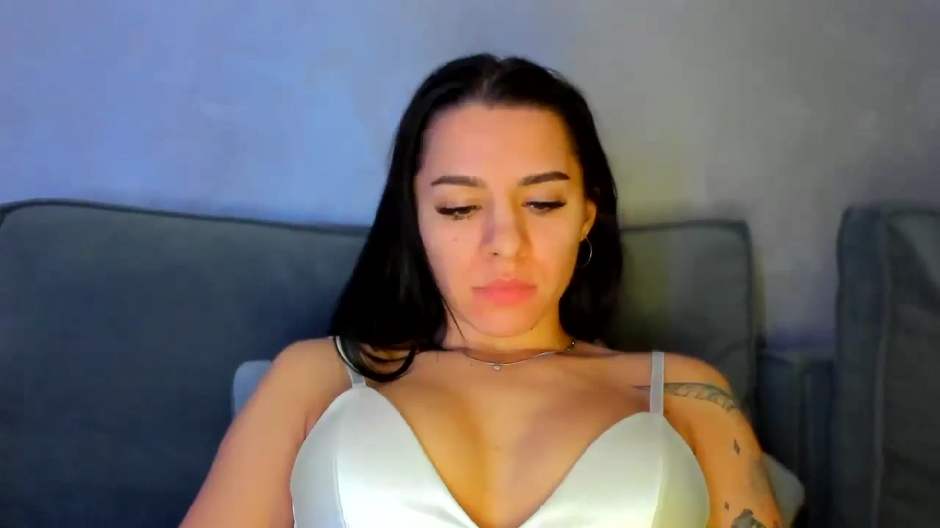 Gallery image thumbnail from swtAlterEgo's myfreecams stream on, 11/19/2024, 05:22 image 2 of 20