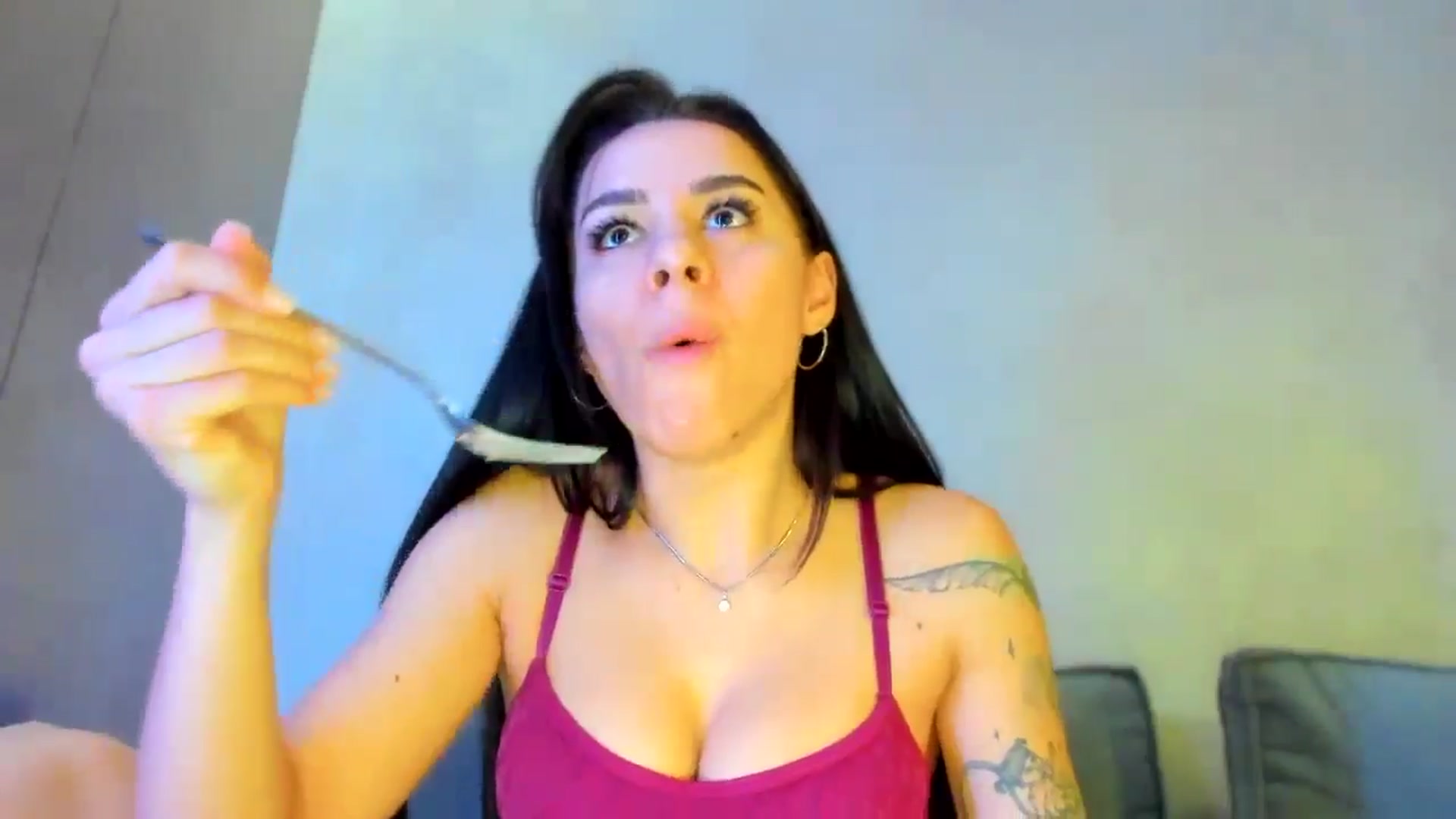 Gallery image thumbnail from swtAlterEgo's myfreecams stream on, 11/20/2024, 02:42 image 14 of 20