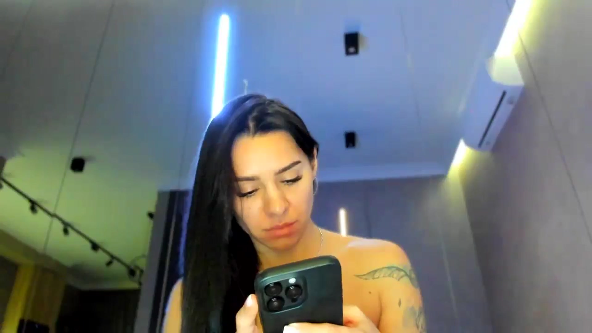 Gallery image thumbnail from swtAlterEgo's myfreecams stream on, 11/23/2024, 21:13 image 20 of 20
