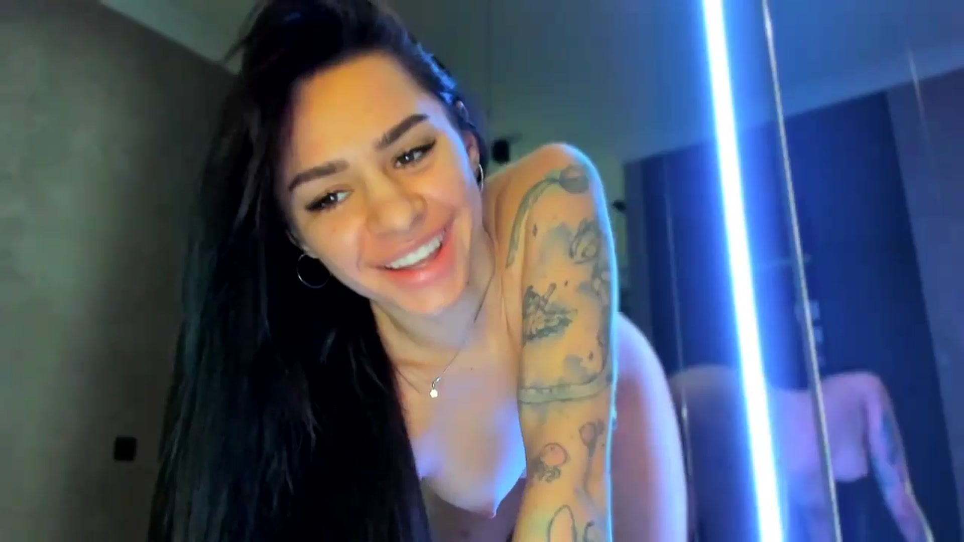 Gallery image thumbnail from swtAlterEgo's myfreecams stream on, 11/23/2024, 21:13 image 13 of 20