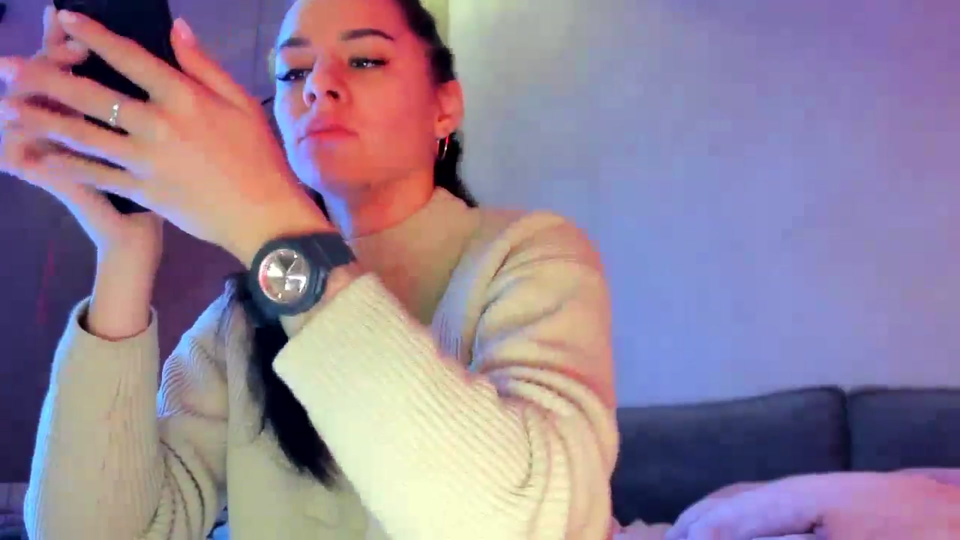 Gallery image thumbnail from swtAlterEgo's myfreecams stream on, 11/25/2024, 20:18 image 9 of 20