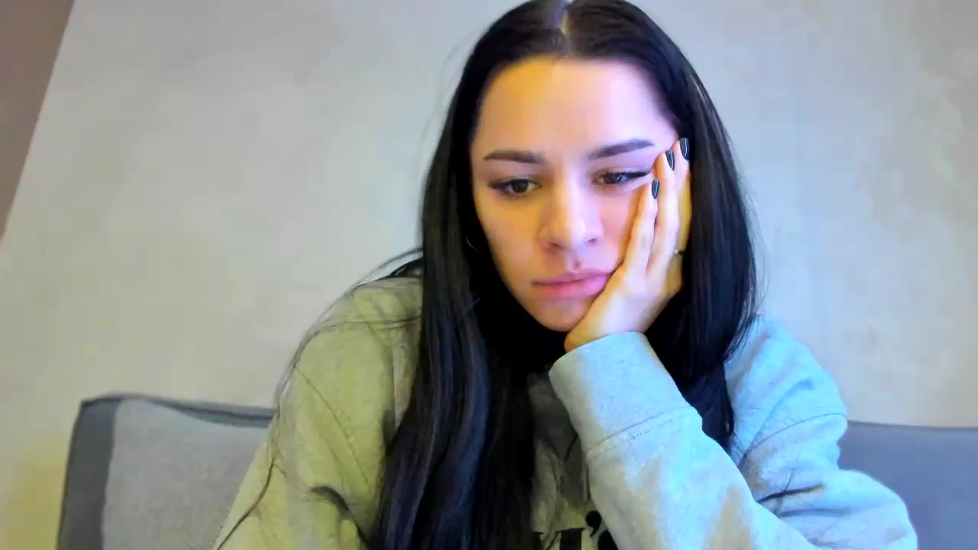 Gallery image thumbnail from swtAlterEgo's myfreecams stream on, 11/30/2024, 23:14 image 13 of 20