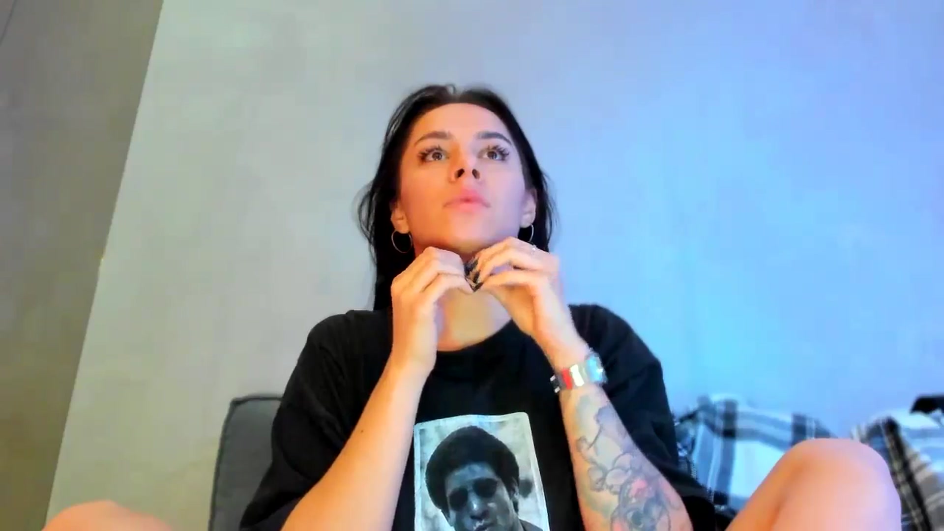 Gallery image thumbnail from swtAlterEgo's myfreecams stream on, 12/03/2024, 24:02 image 3 of 20