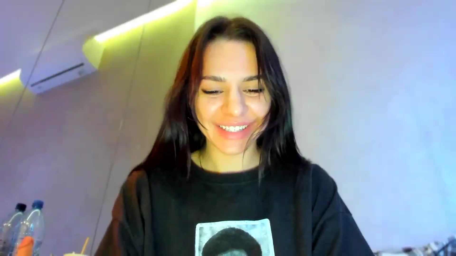 Gallery image thumbnail from swtAlterEgo's myfreecams stream on, 12/03/2024, 01:20 image 16 of 20