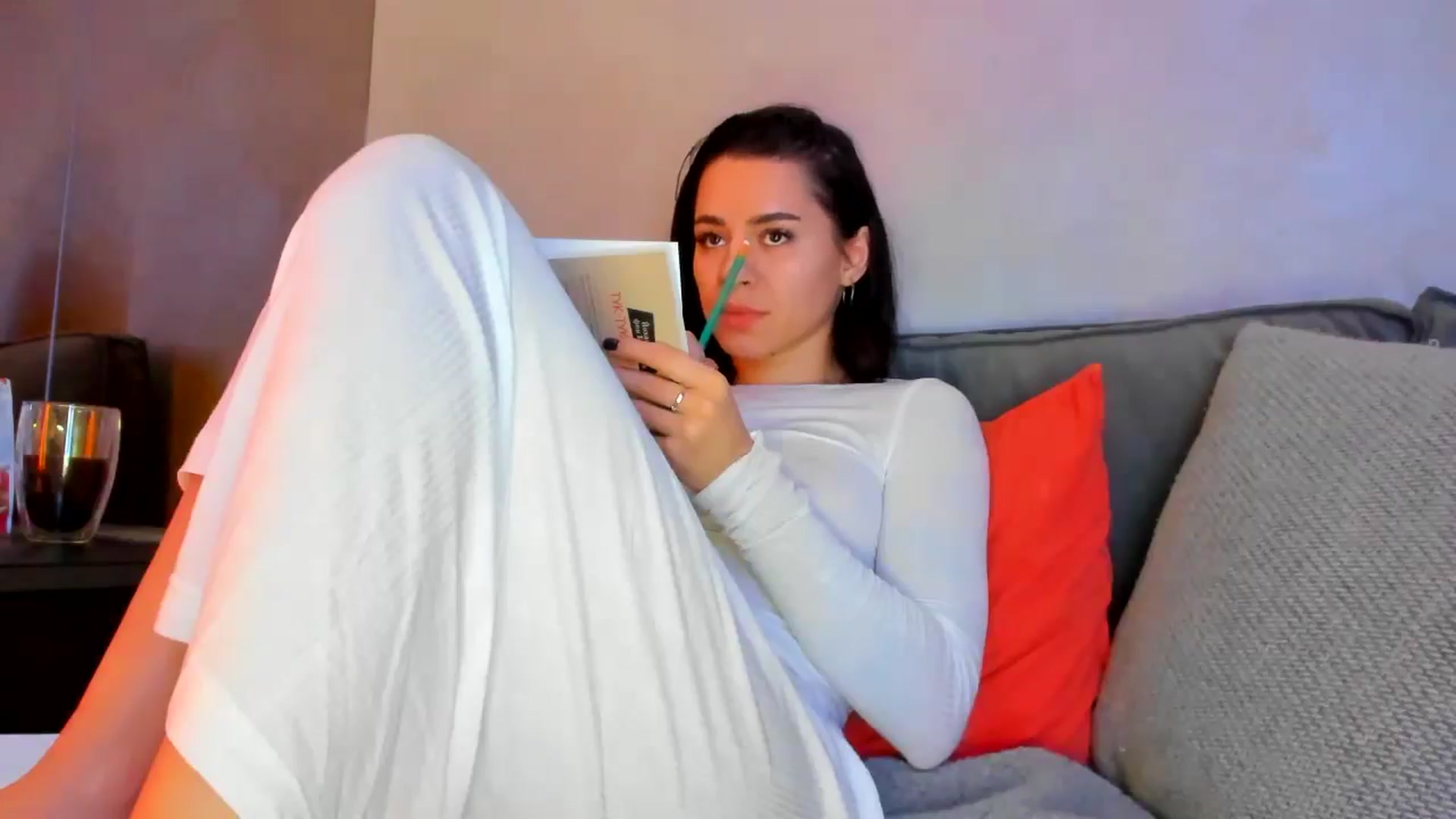 Gallery image thumbnail from swtAlterEgo's myfreecams stream on, 12/07/2024, 01:58 image 4 of 20